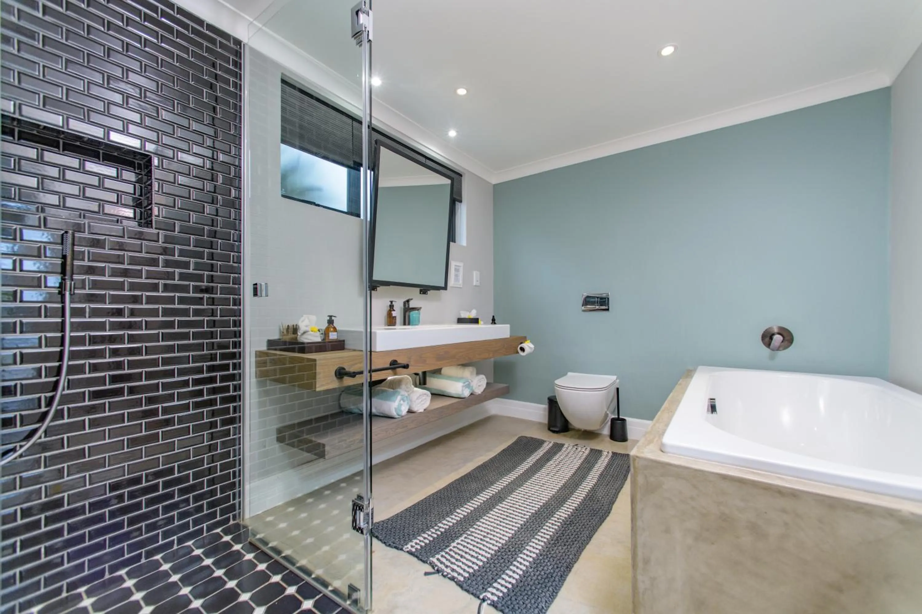 Bedroom in Valley Lodge - Babanango Game Reserve