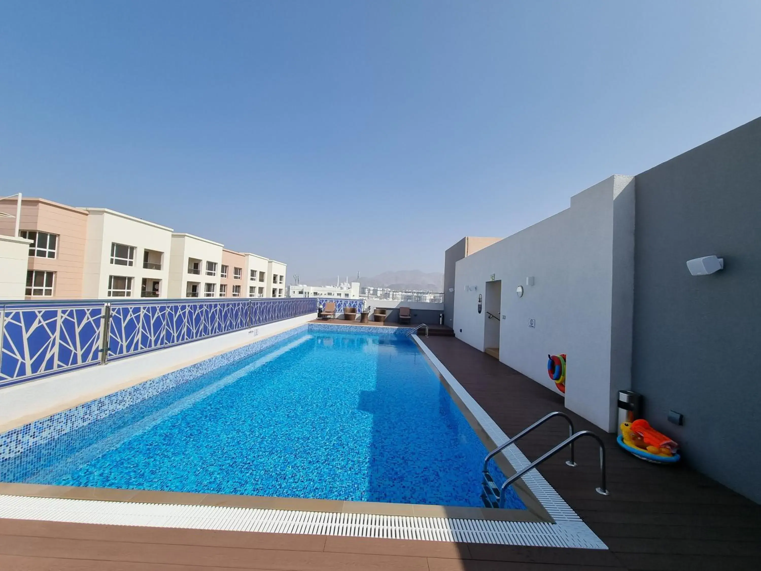 Swimming pool in Citadines Al Ghubrah Muscat Swimming pool in Citadines Al Ghubrah Muscat