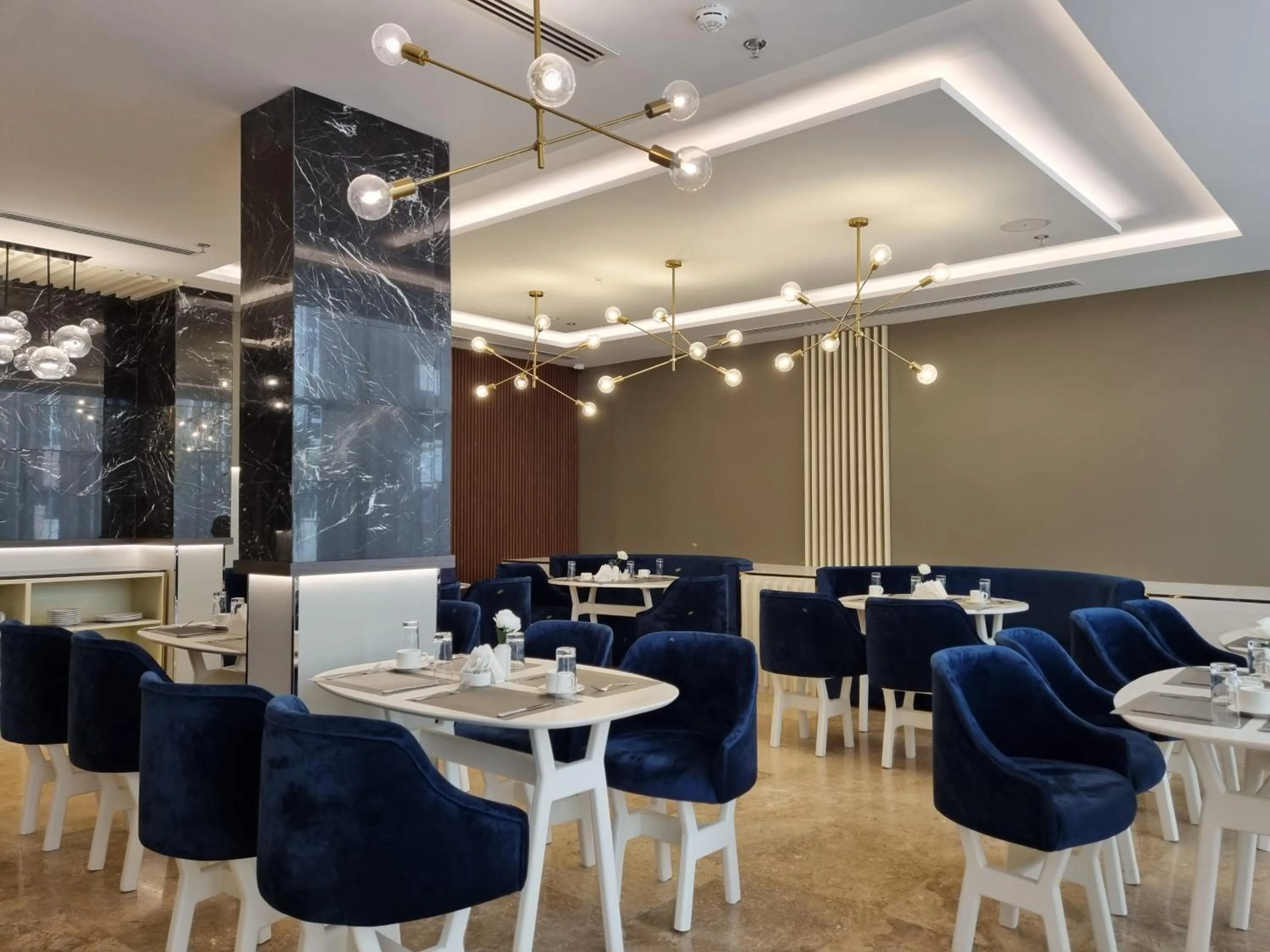 Restaurant/places to eat in Citadines Al Ghubrah Muscat