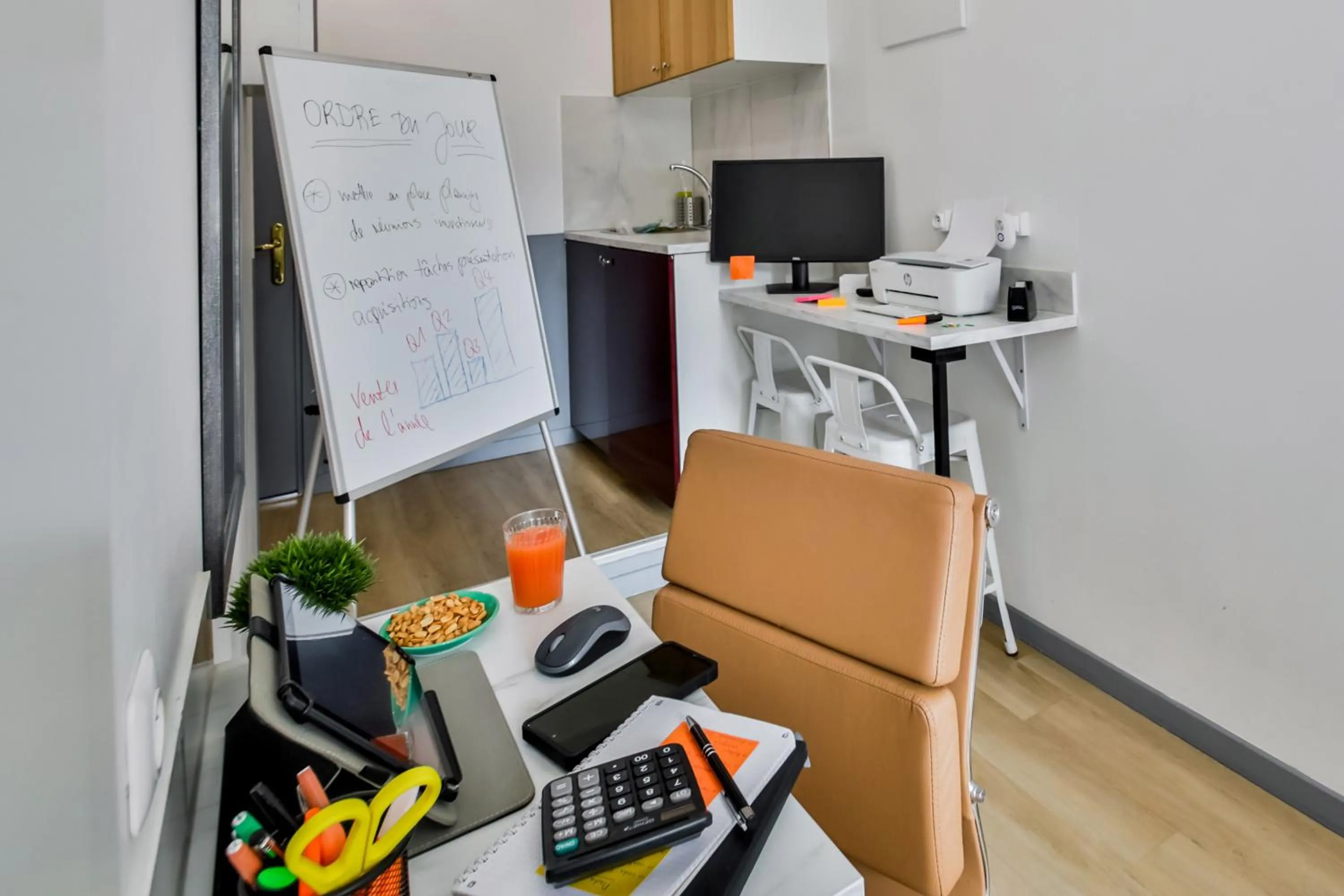Seating area in WS Tour Eiffel - Saint-Charles
