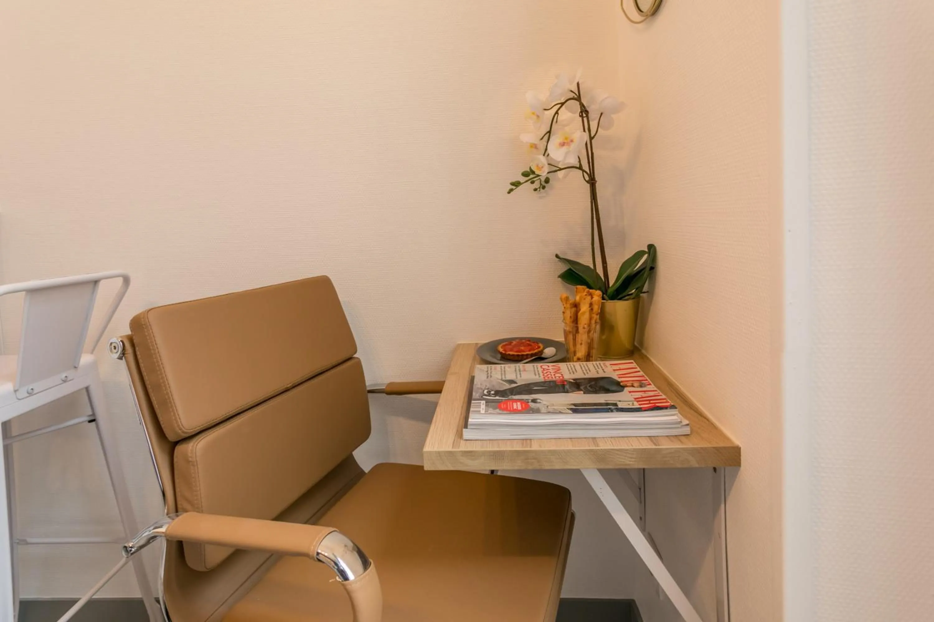 Seating area in WS Tour Eiffel - Saint-Charles