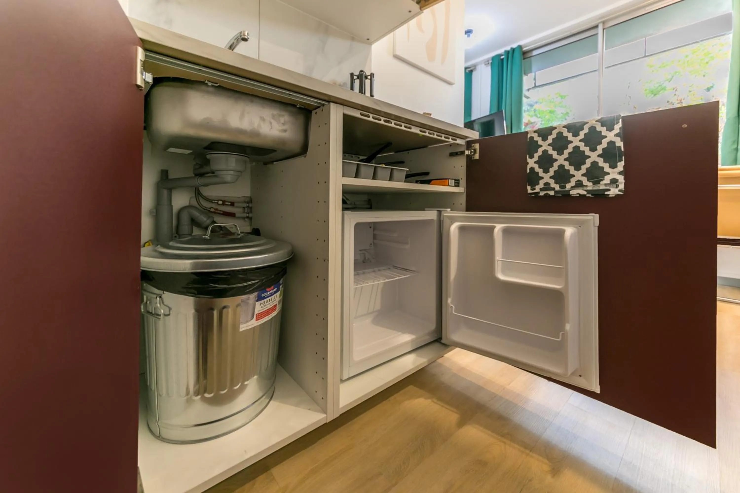 Coffee/tea facilities in WS Tour Eiffel - Saint-Charles