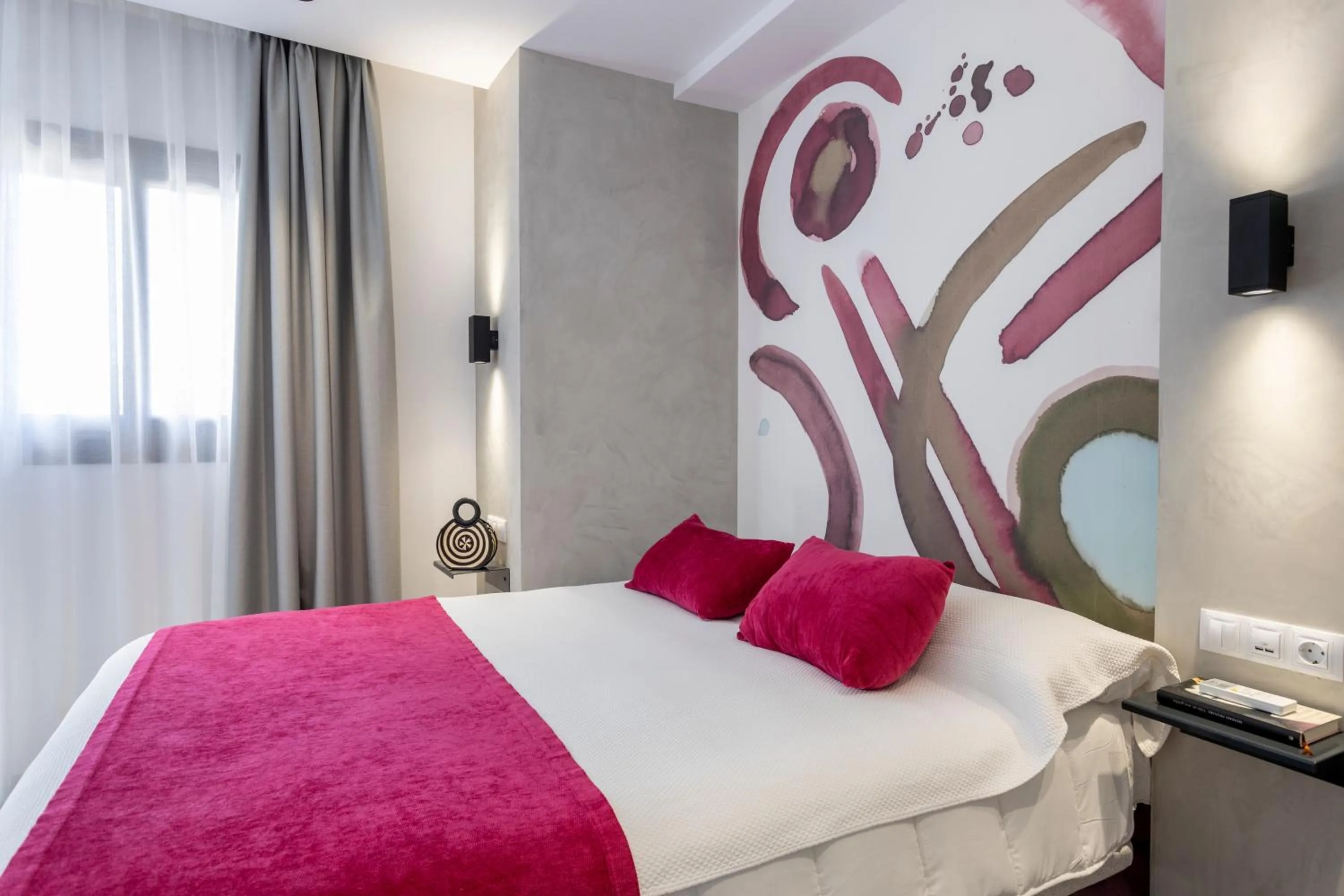 Bedroom, Bed in Apartamentos San Jaime Center Suites