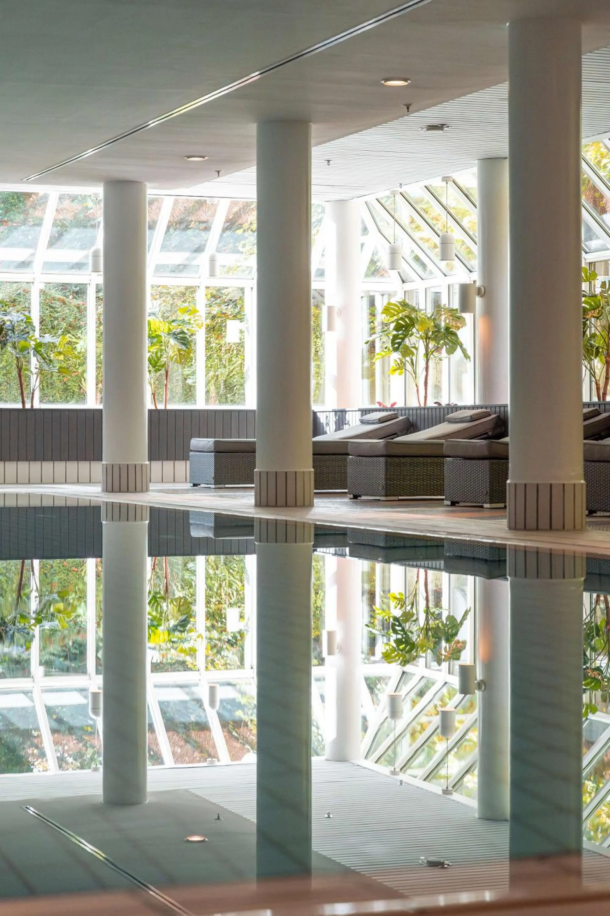 Pool view in Radisson Blu Hotel Dortmund