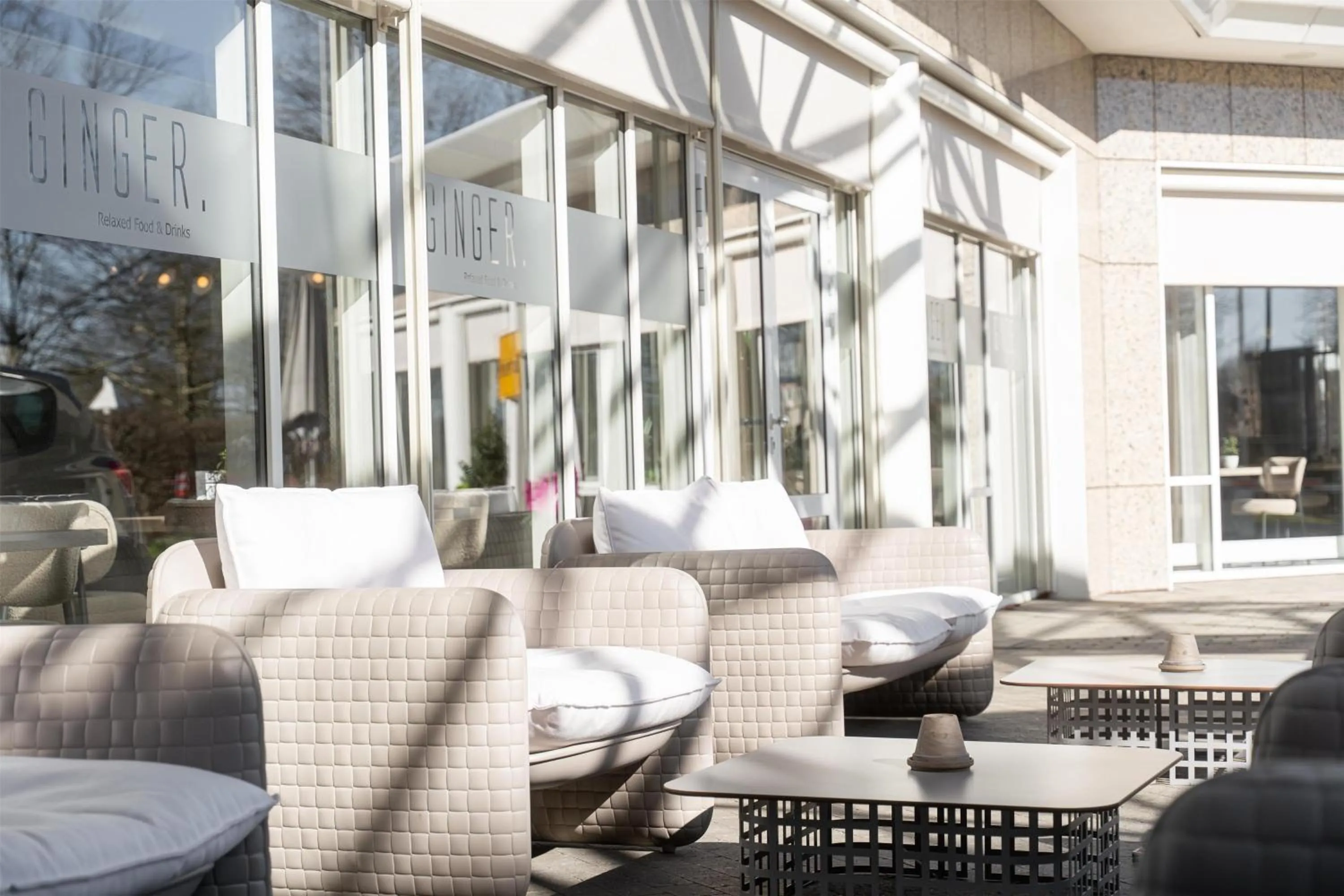 Lounge or bar in Radisson Blu Hotel Dortmund