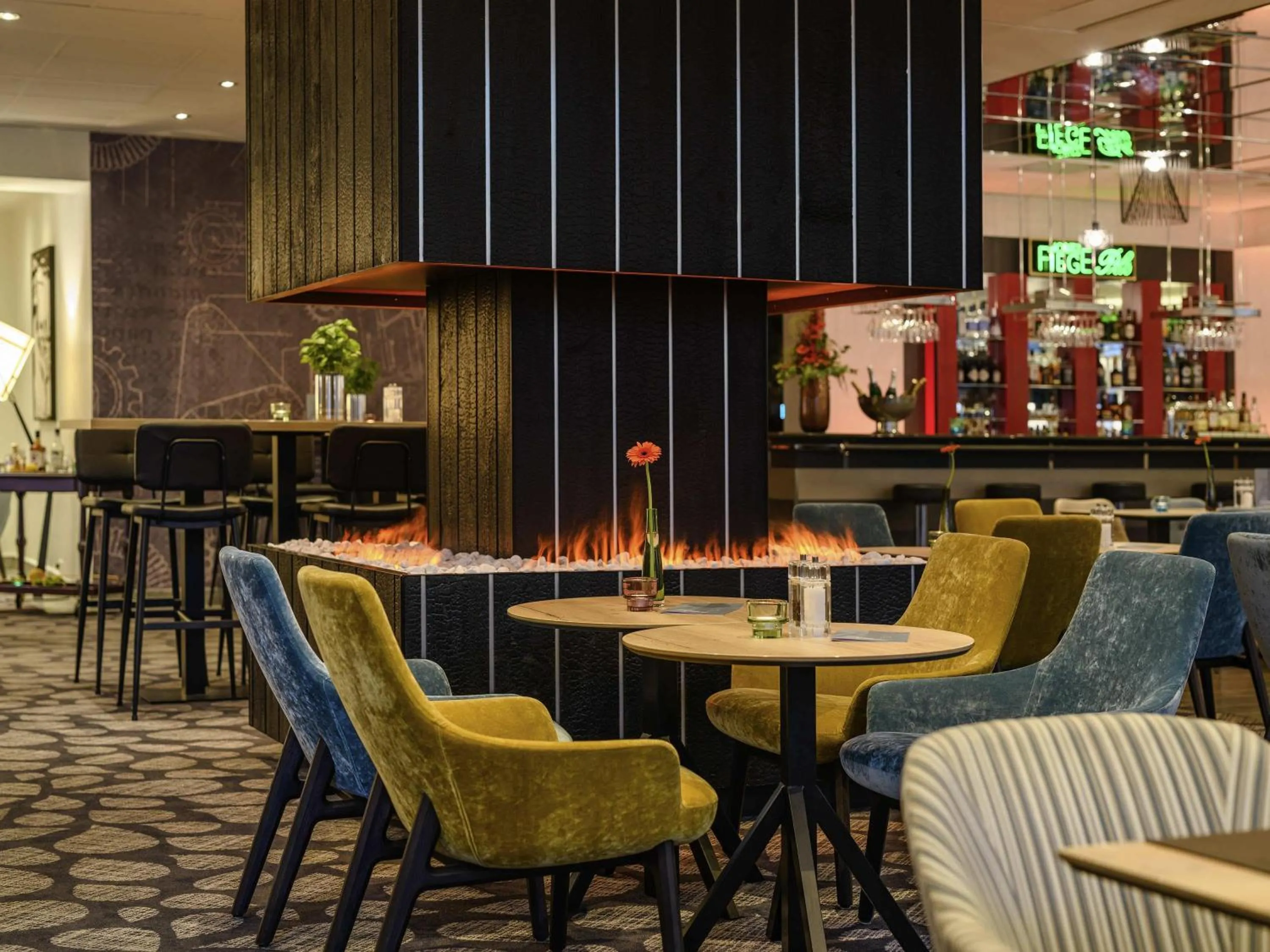 Lounge or bar in Mercure Hotel Bochum City