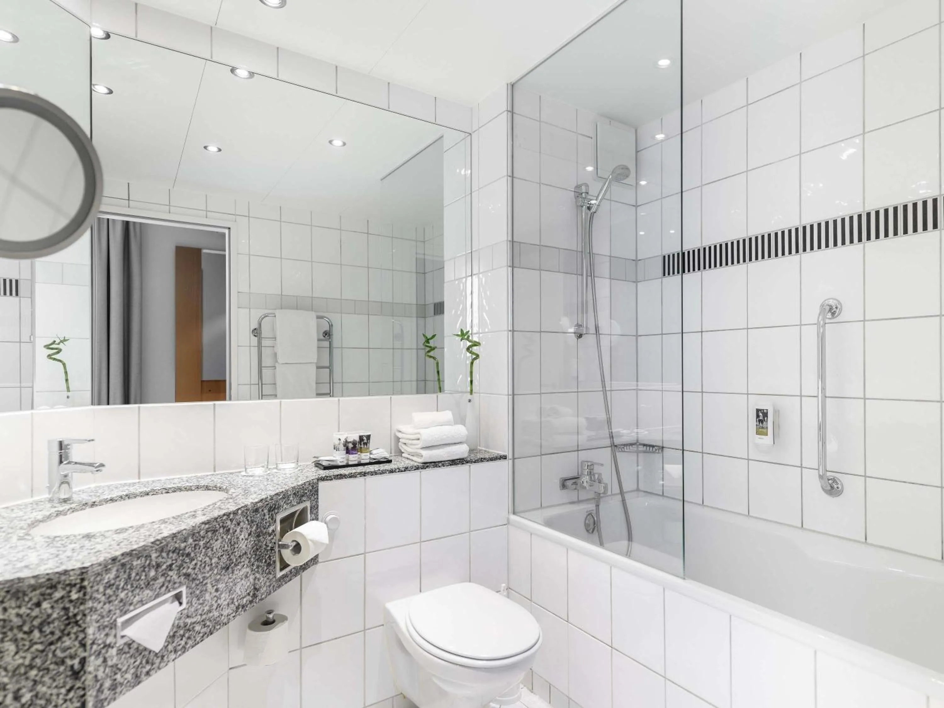 Bedroom in Mercure Hotel Bochum City