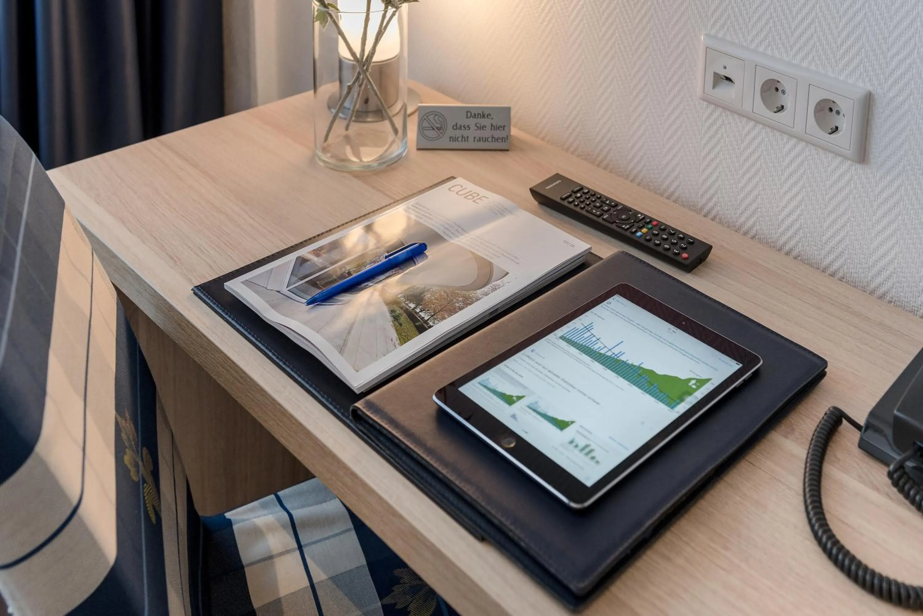 TV and multimedia in Hotel Conti Am Hauptbahnhof