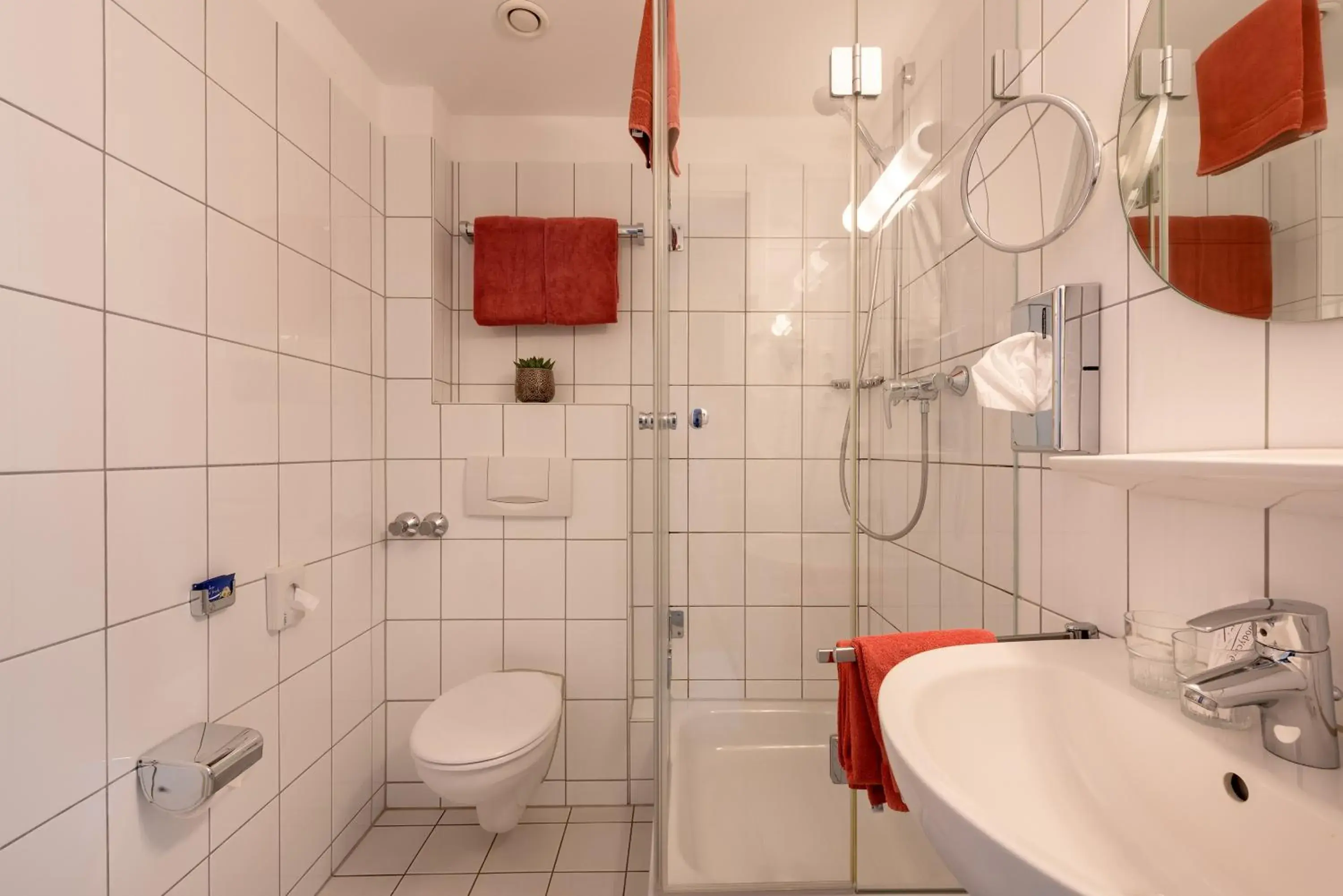 Standard Twin Room in Hotel Conti Am Hauptbahnhof Standard Twin Room in Hotel Conti Am Hauptbahnhof