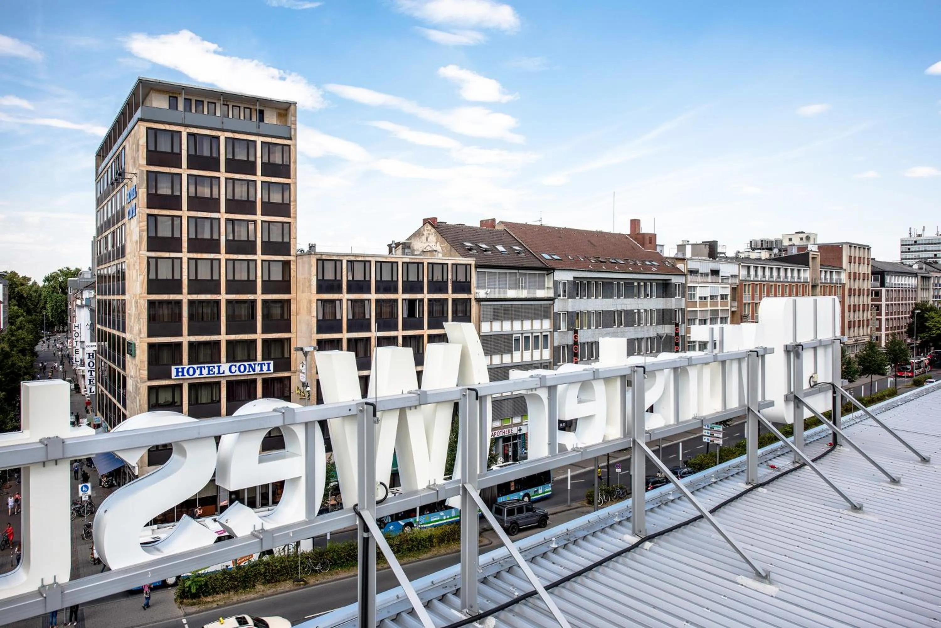 Facade/entrance in Hotel Conti Am Hauptbahnhof