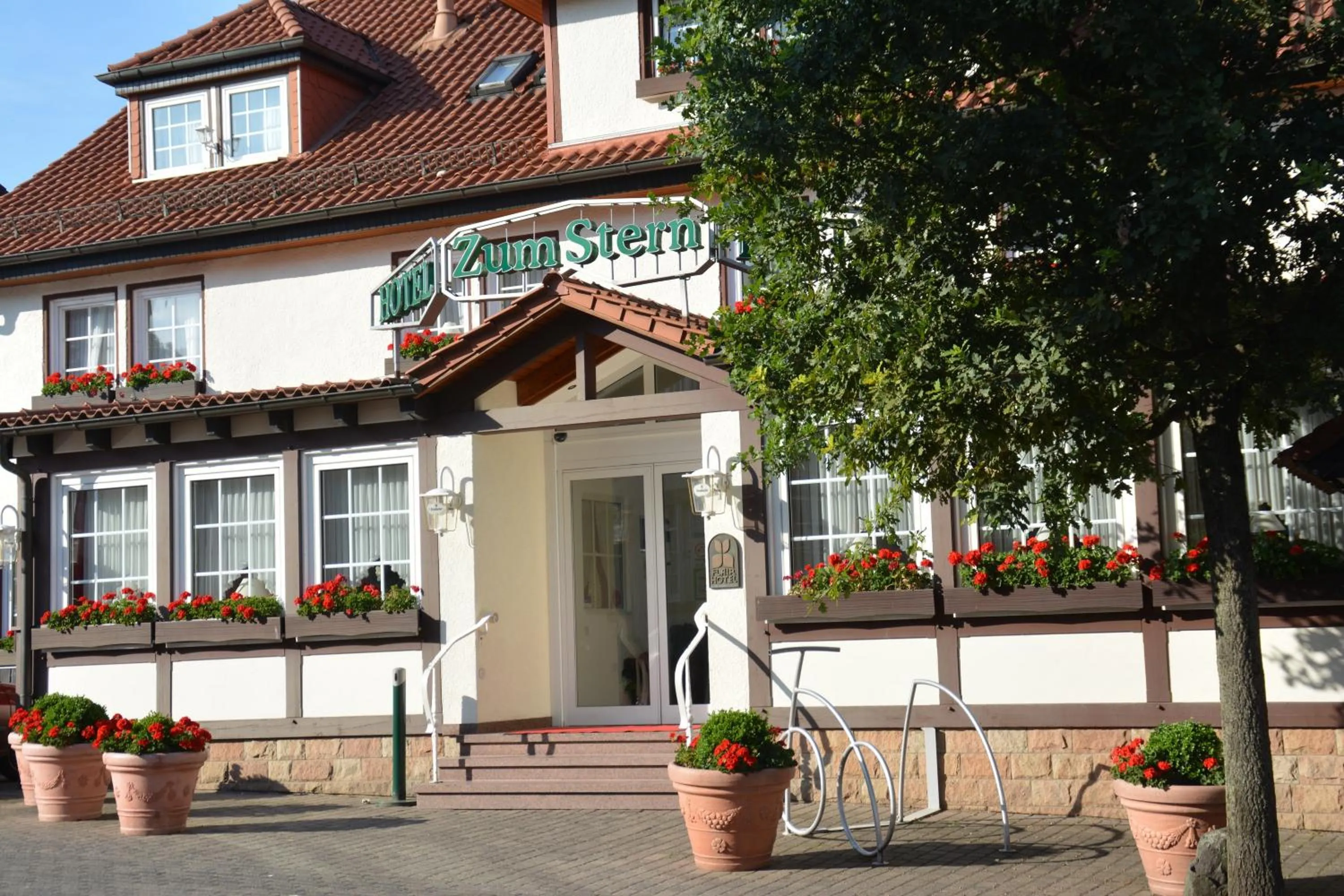 Facade/entrance in Parkhotel zum Stern