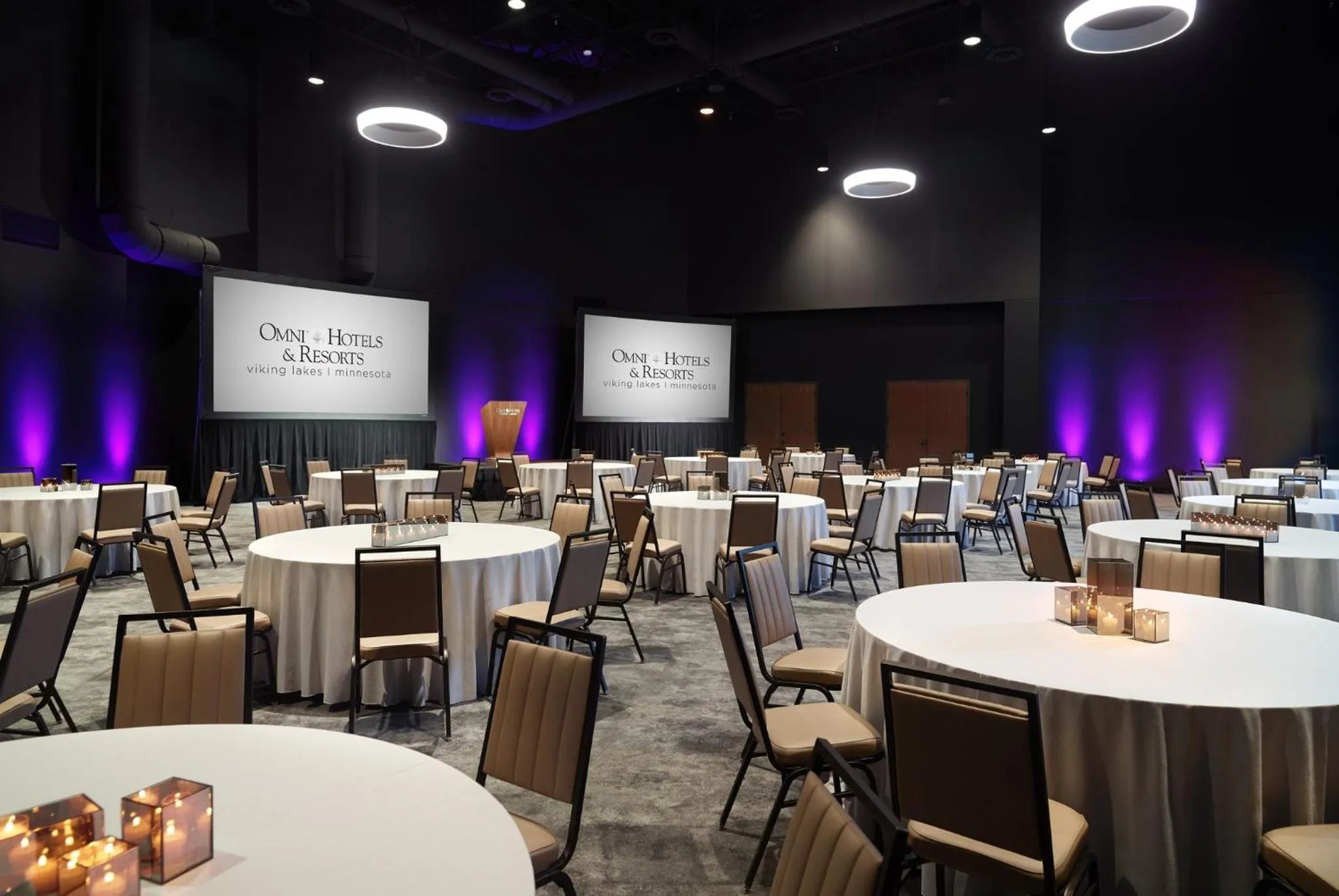 Banquet/Function facilities in Omni Viking Lakes