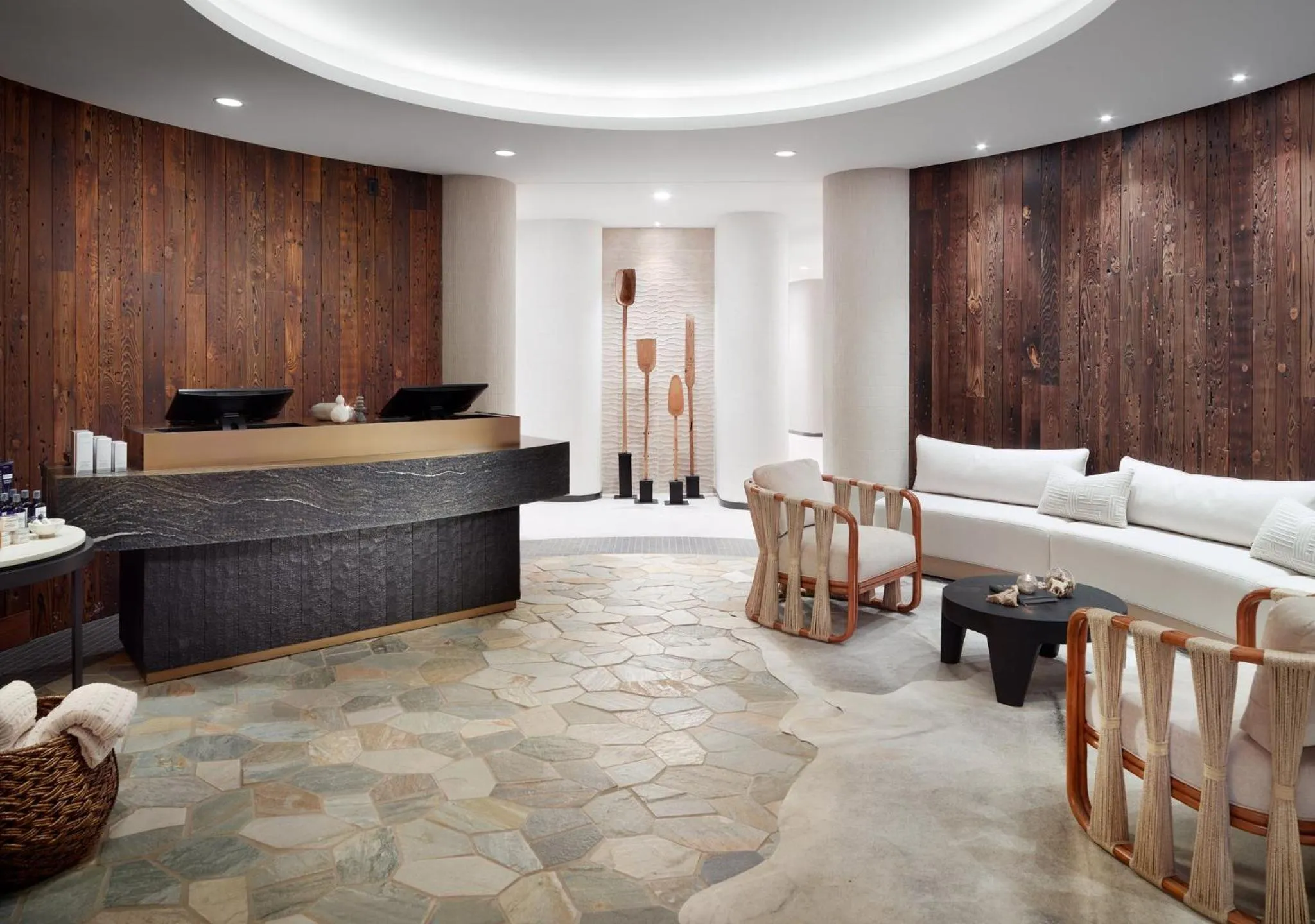 Lobby or reception in Omni Viking Lakes