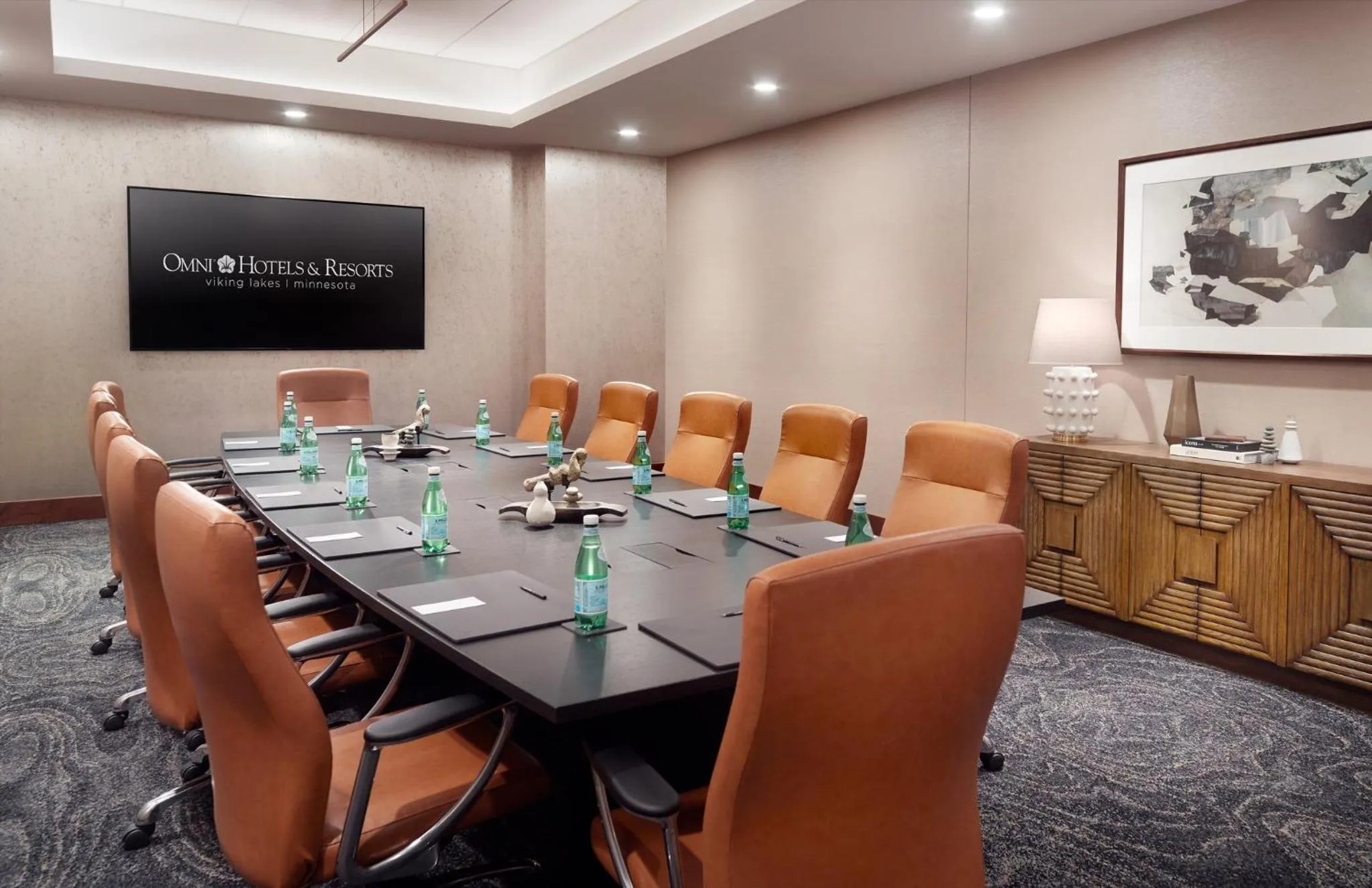 Meeting/conference room in Omni Viking Lakes