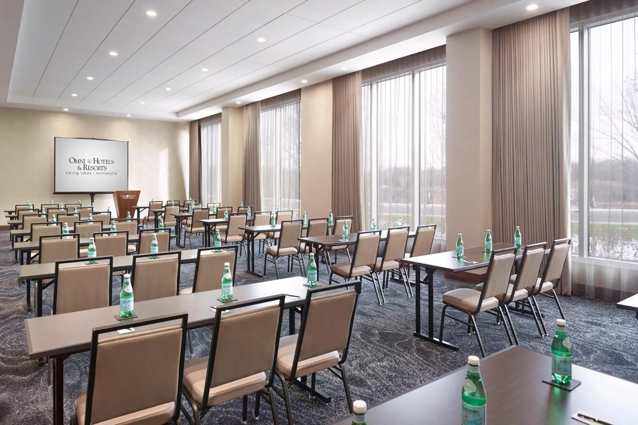 Meeting/conference room in Omni Viking Lakes