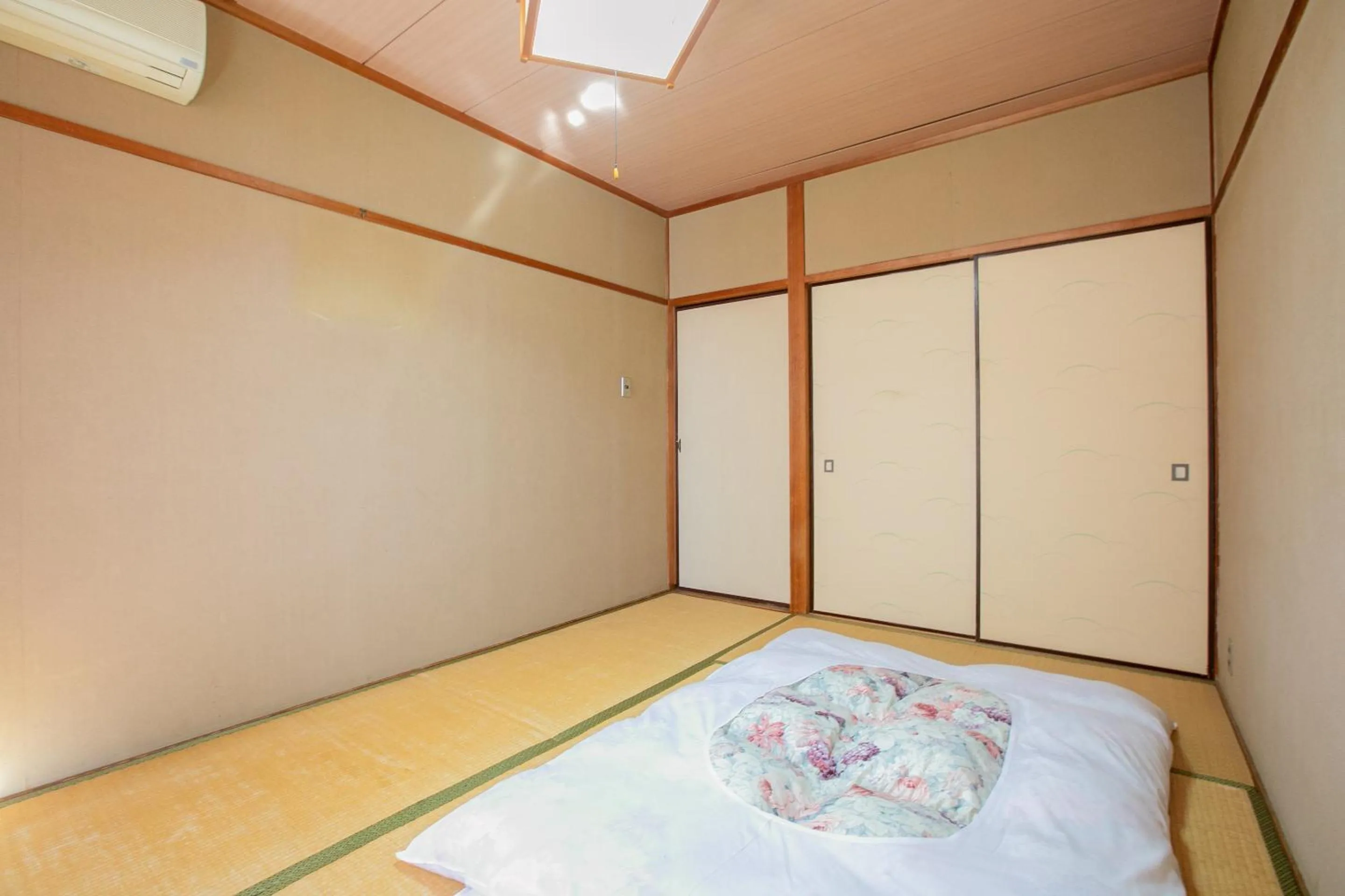 Photo of the whole room, Bed in Tabist Setouchinoyado Takehara Seaside