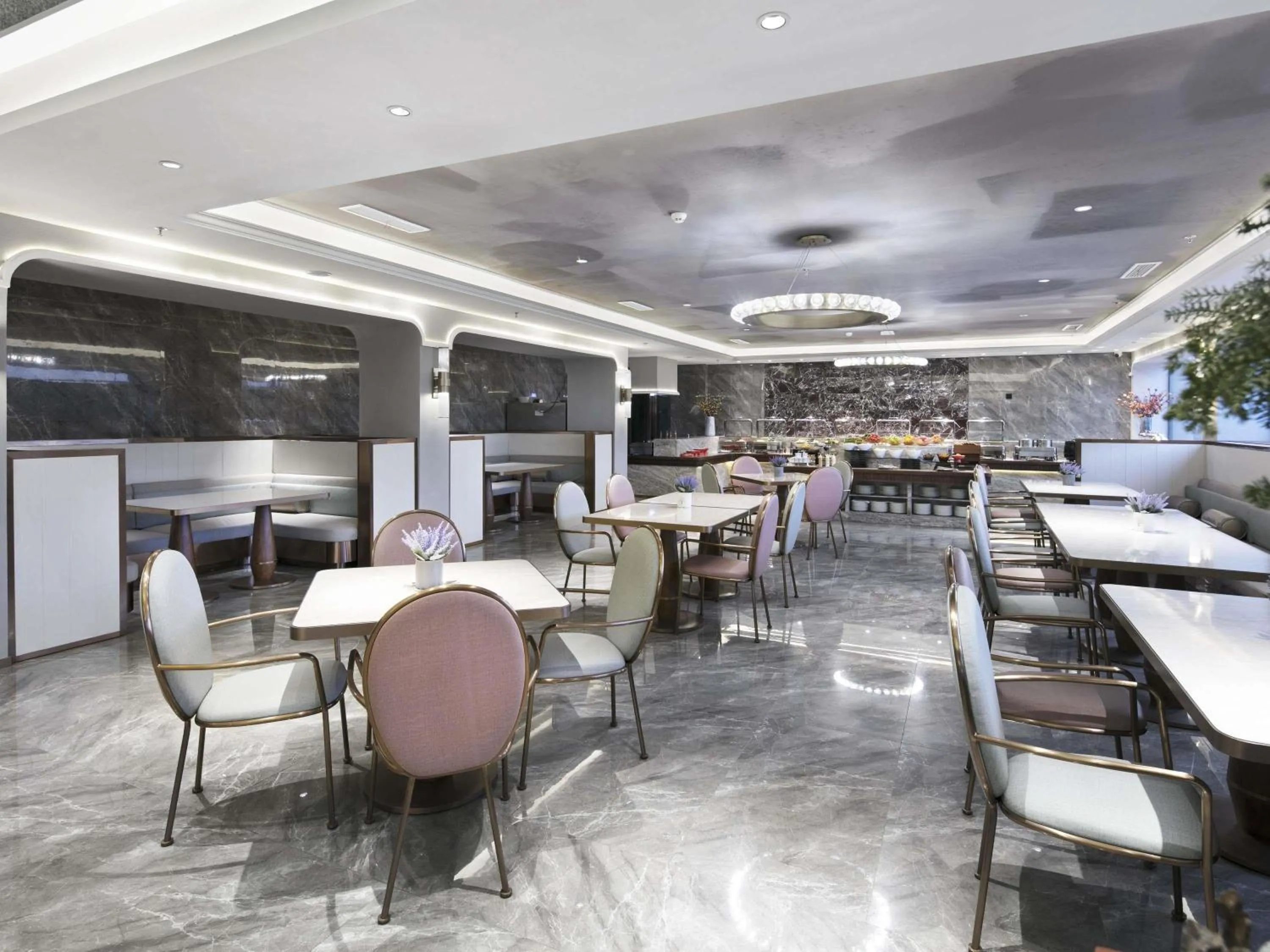 Restaurant/places to eat in Mercure Kaifeng North