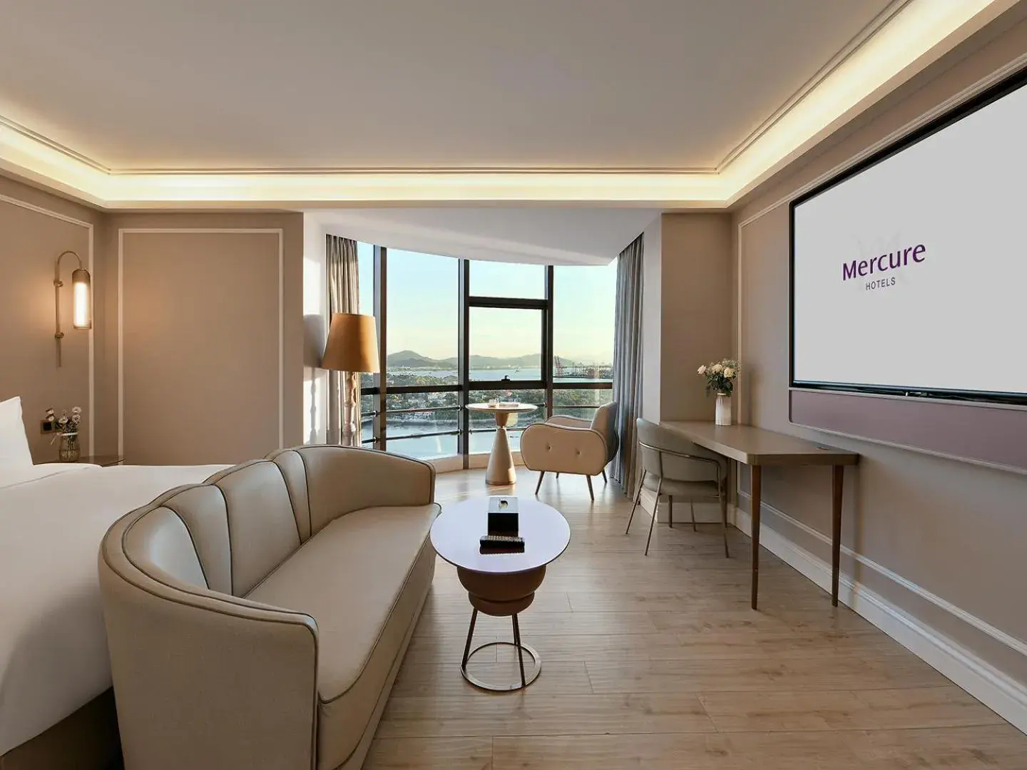 Privilege Suite with Two King Beds in Mercure Xiamen Zhongshan Road Pedestrian Street Seaview Privilege Suite with Two King Beds in Mercure Xiamen Zhongshan Road Pedestrian Street Seaview
