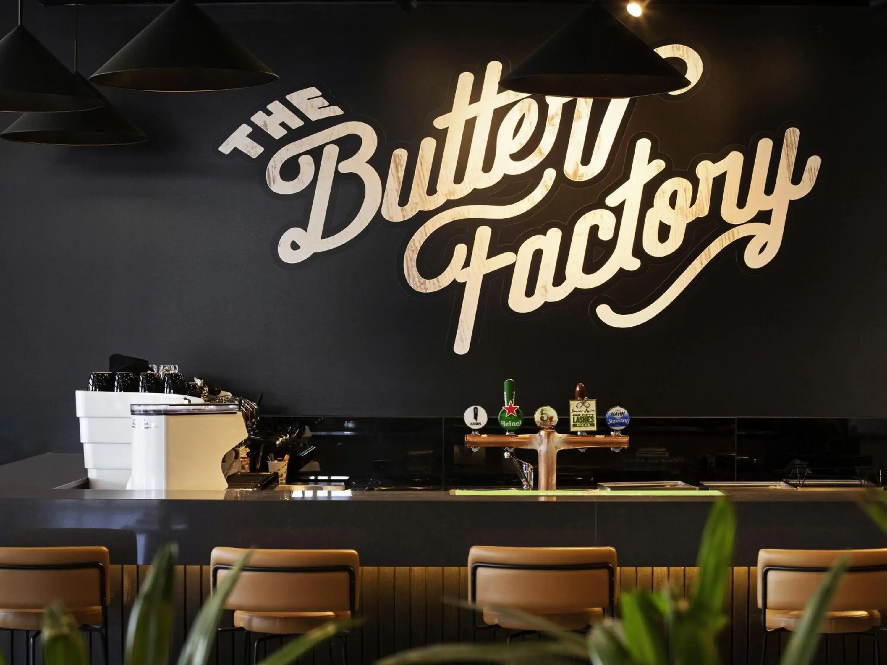 Lounge or bar in Mantra Traralgon Lounge or bar in Mantra Traralgon