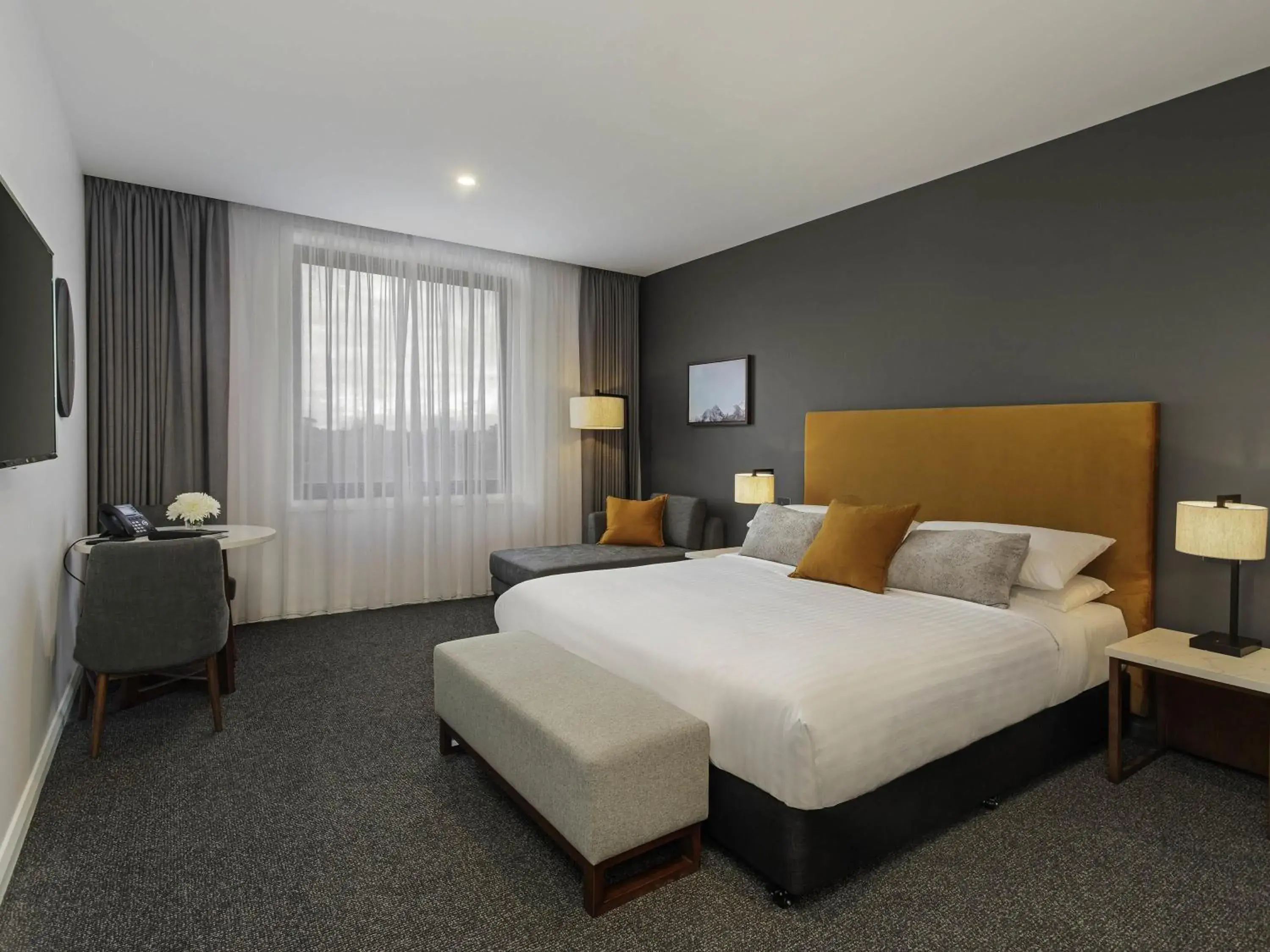 Bedroom, Bed in Mantra Traralgon Bedroom, Bed in Mantra Traralgon