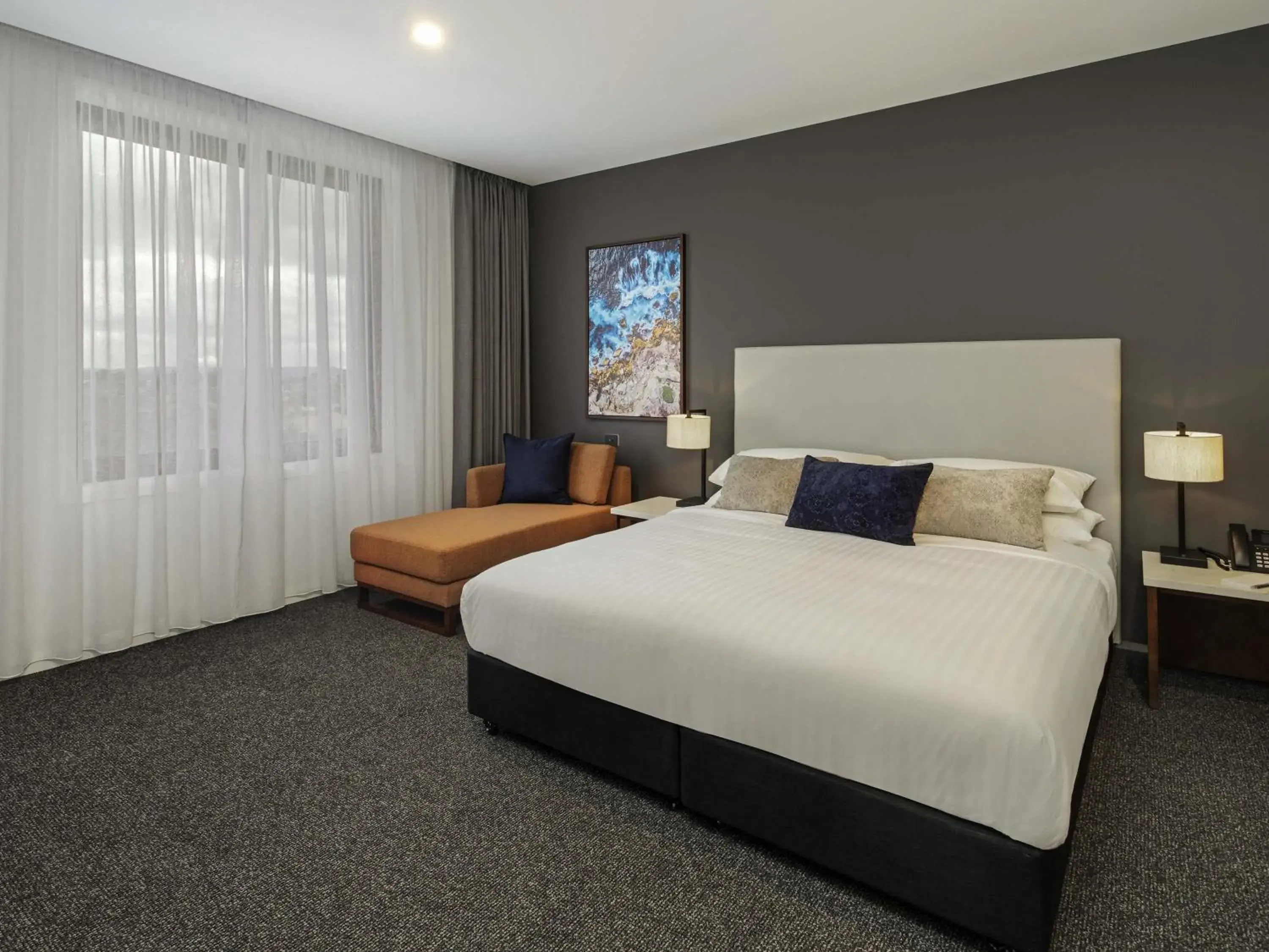 Bedroom, Bed in Mantra Traralgon Bedroom, Bed in Mantra Traralgon
