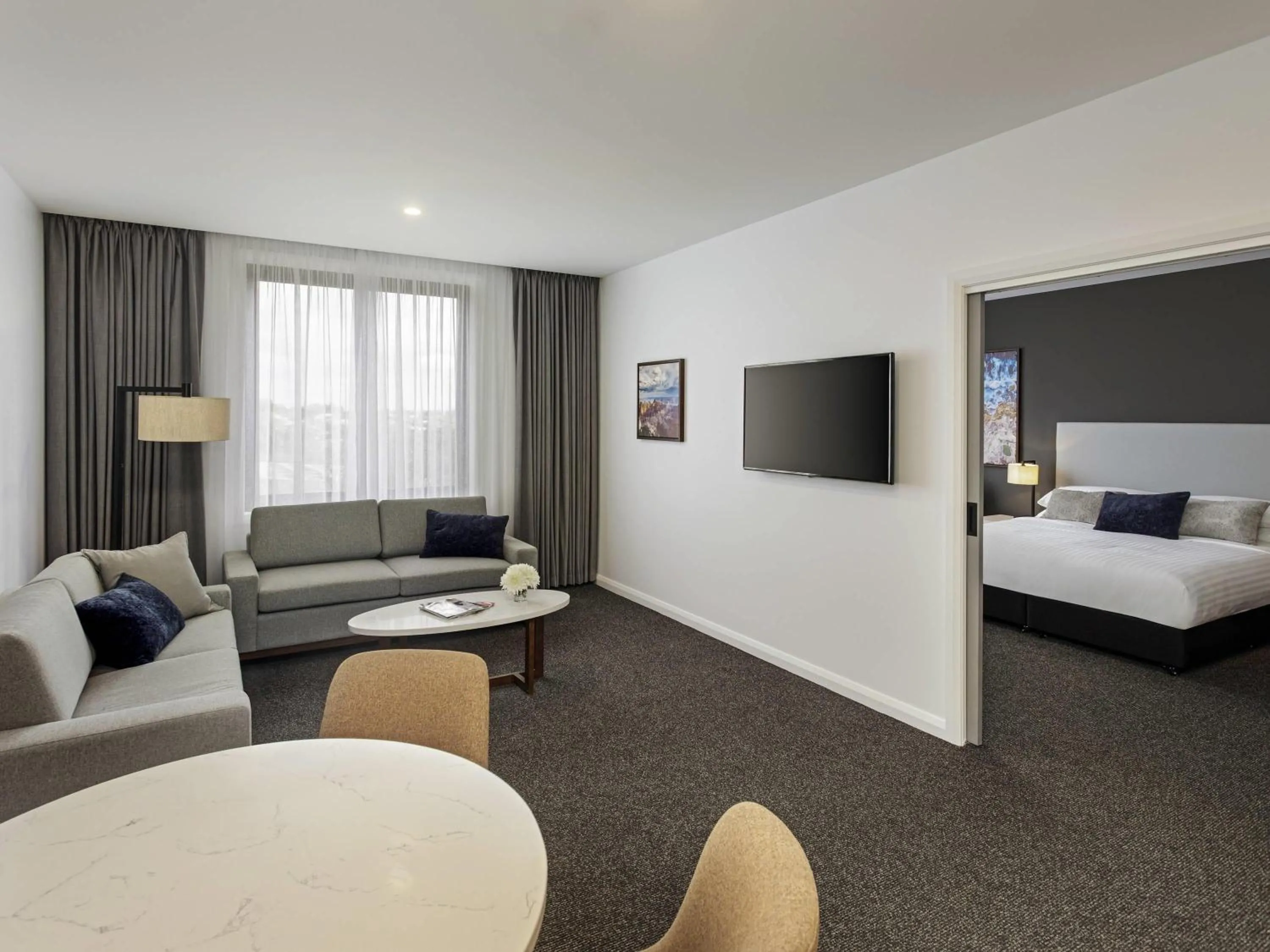 Bedroom, Bed in Mantra Traralgon