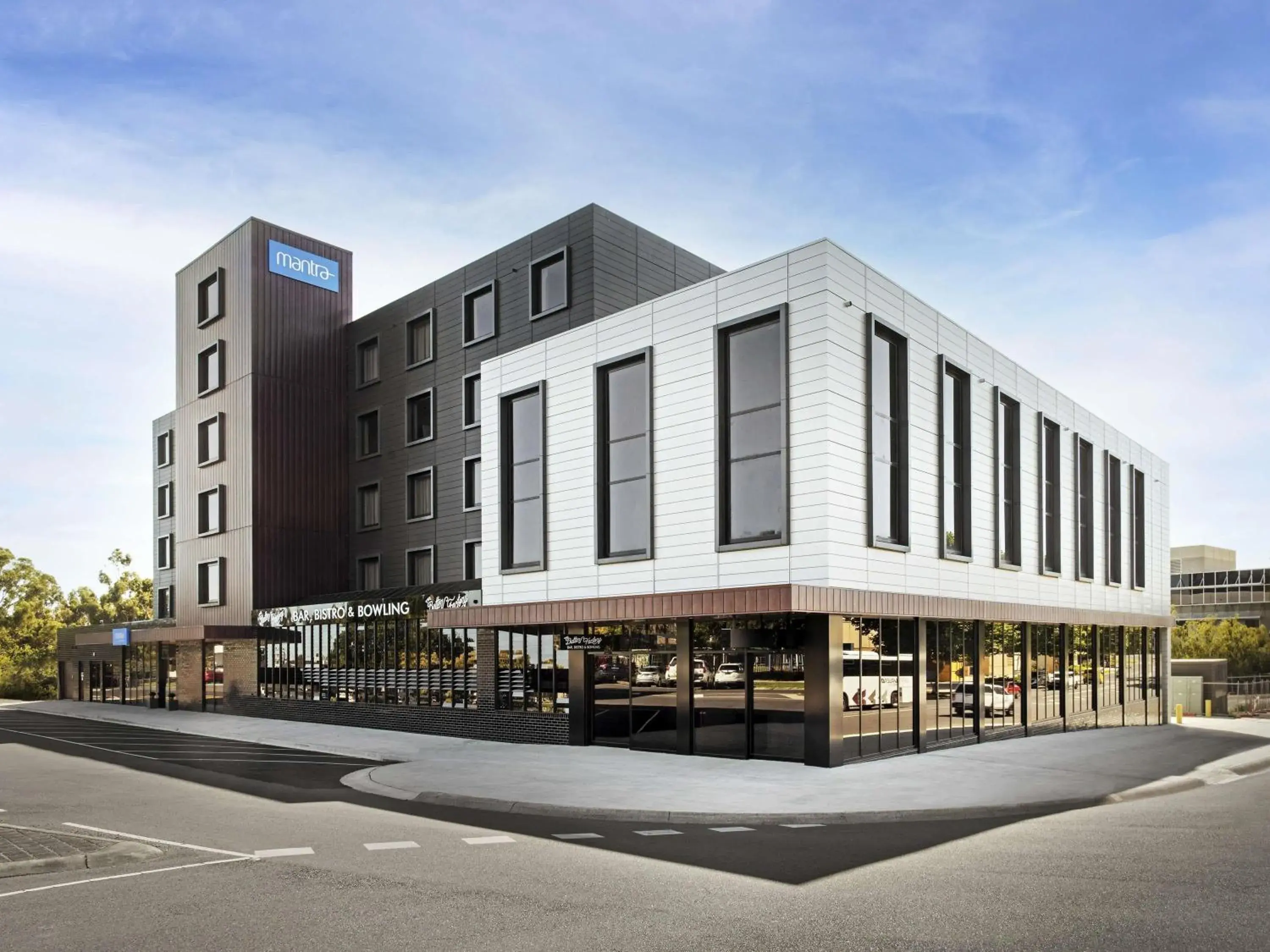 Property building in Mantra Traralgon Property building in Mantra Traralgon