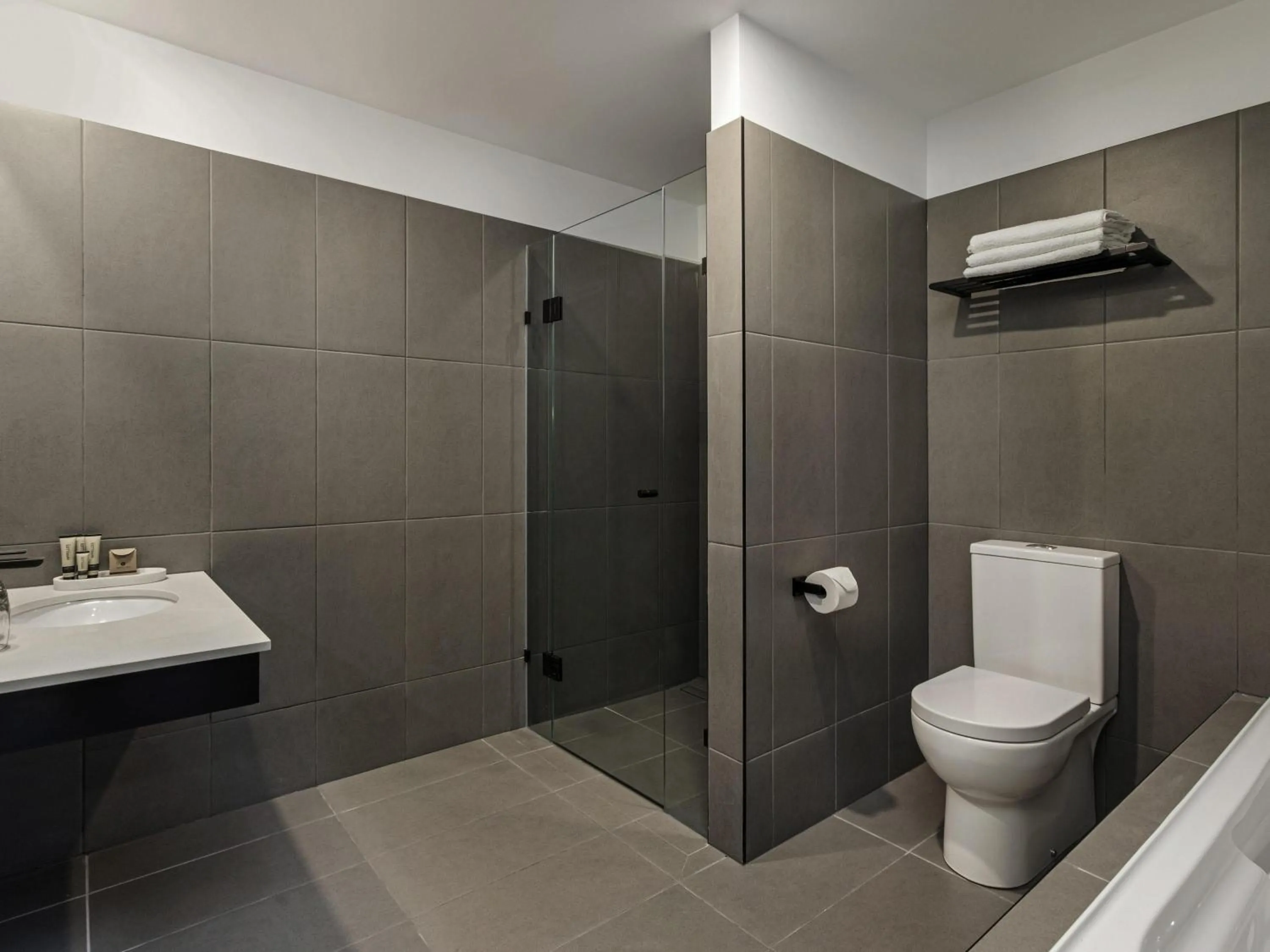 Bedroom in Mantra Traralgon