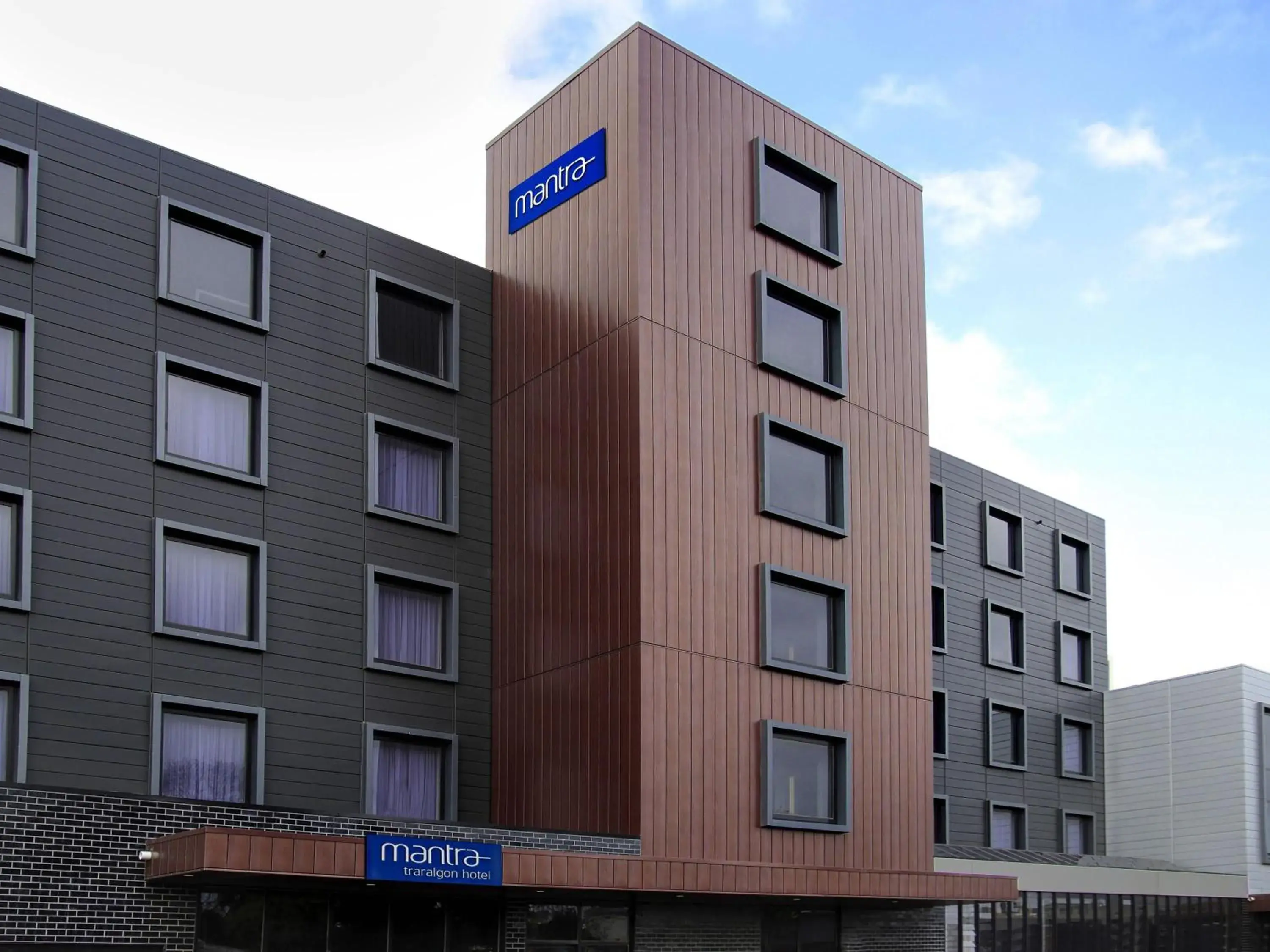 Property building in Mantra Traralgon Property building in Mantra Traralgon