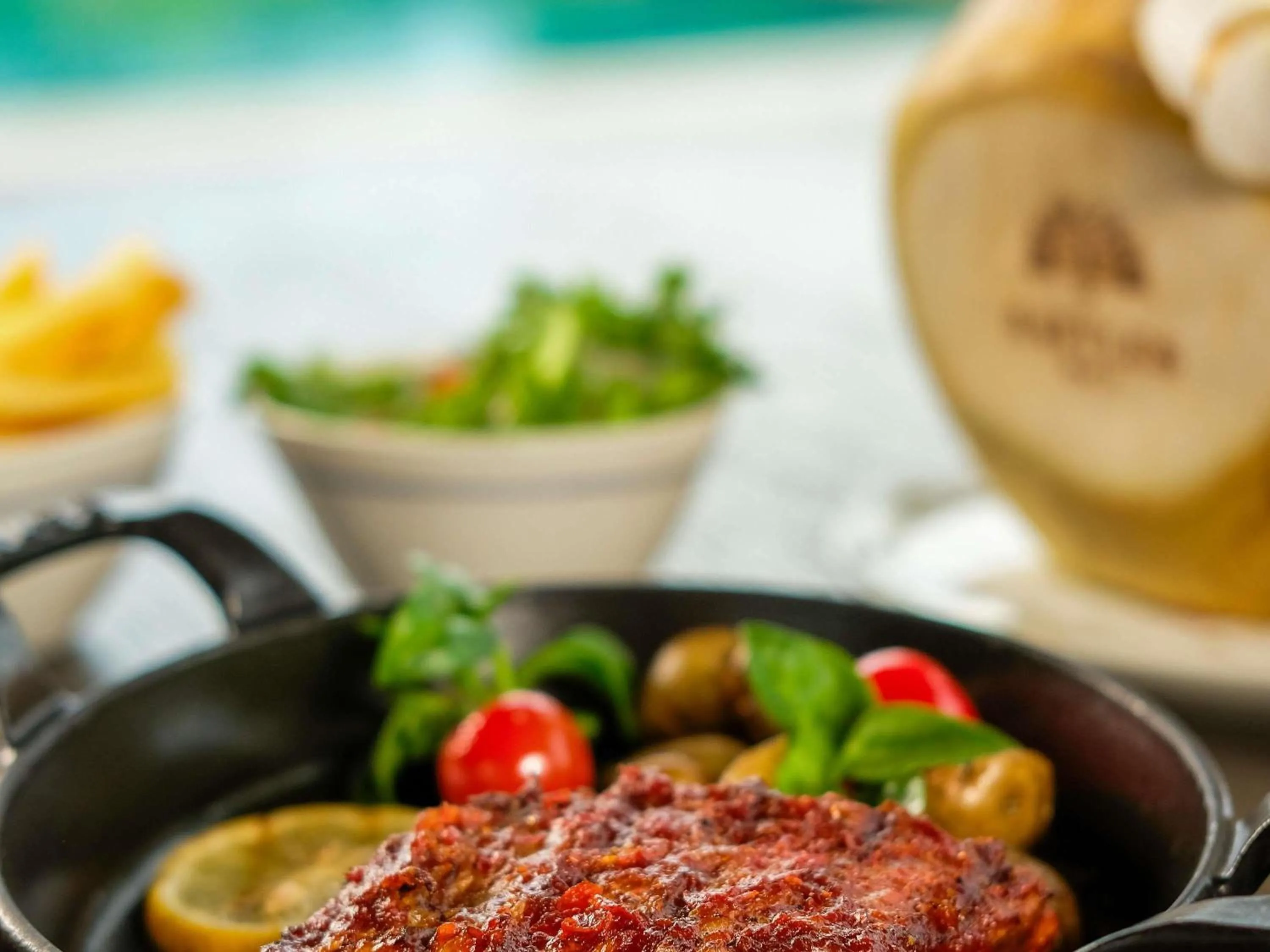 Restaurant/places to eat in Raffles Bali