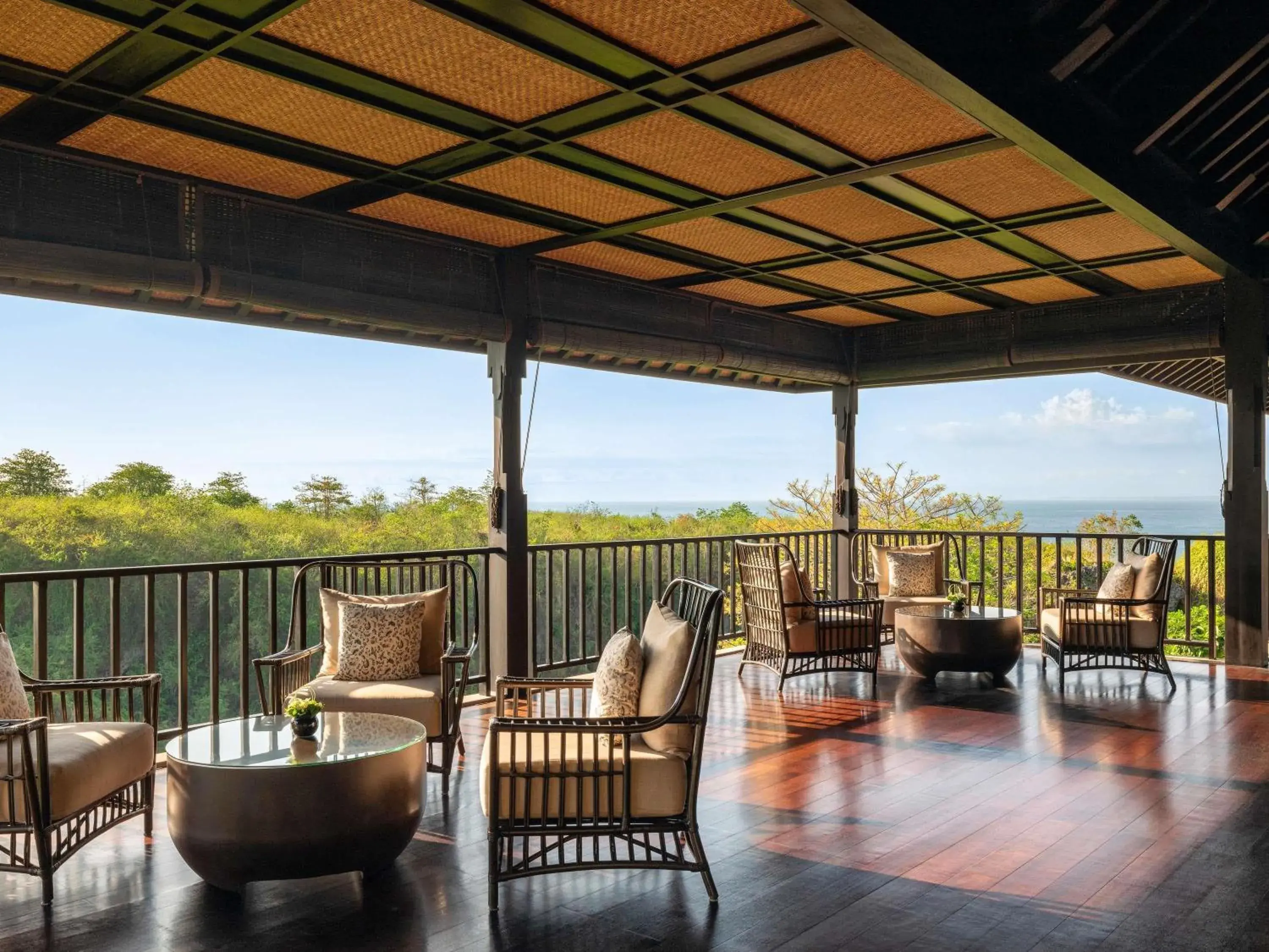 Lounge or bar in Raffles Bali Lounge or bar in Raffles Bali