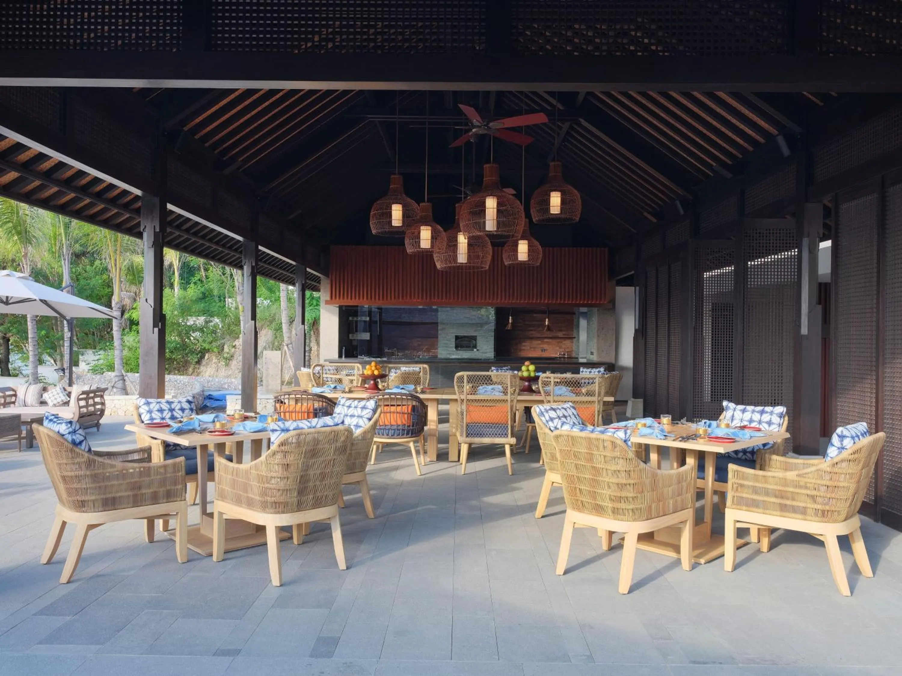 Restaurant/places to eat in Raffles Bali