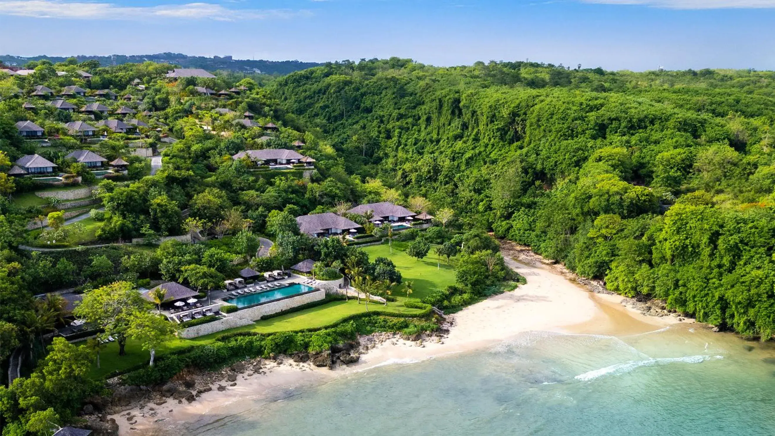 Property building in Raffles Bali Property building in Raffles Bali