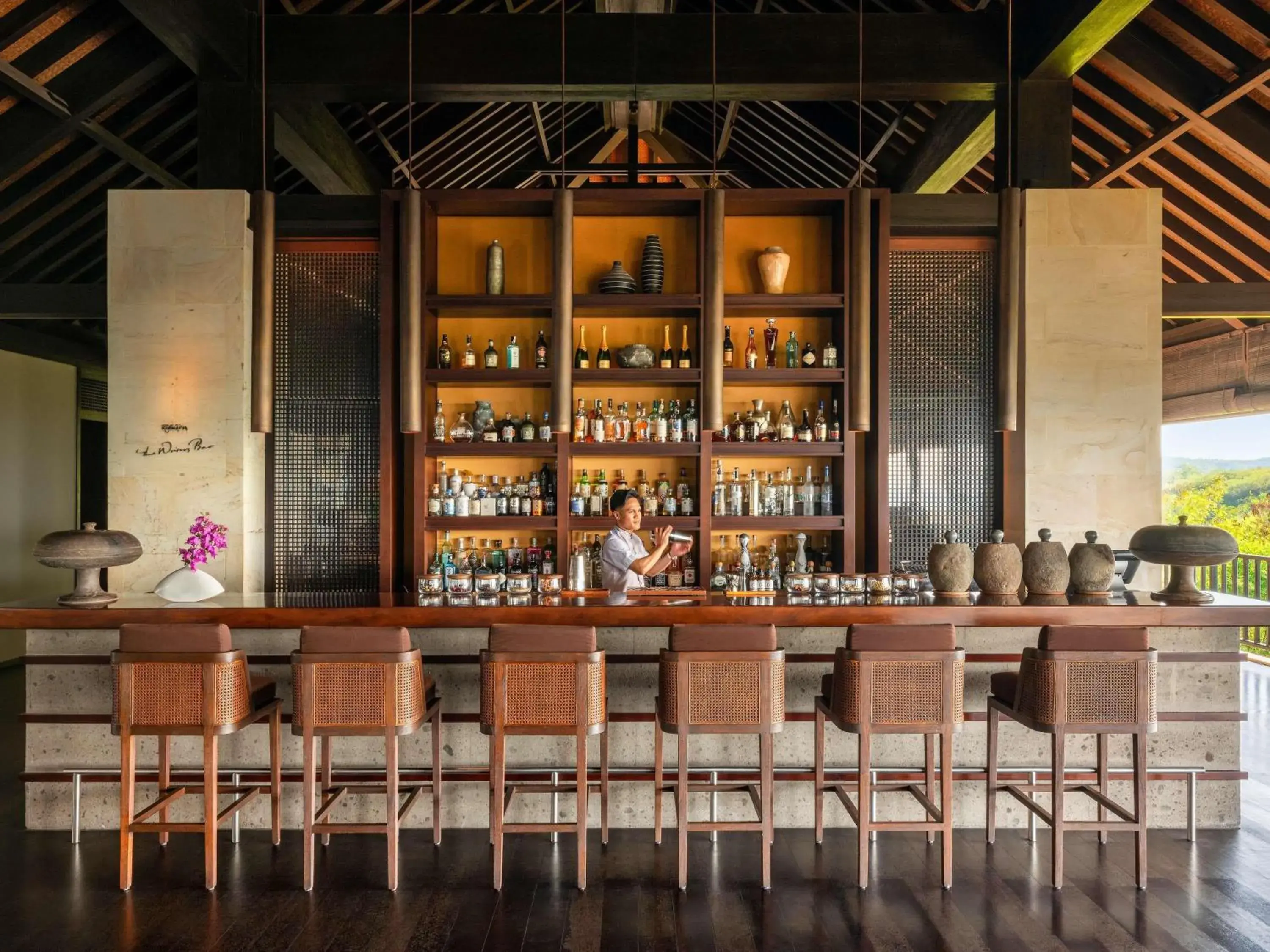 Lounge or bar in Raffles Bali Lounge or bar in Raffles Bali