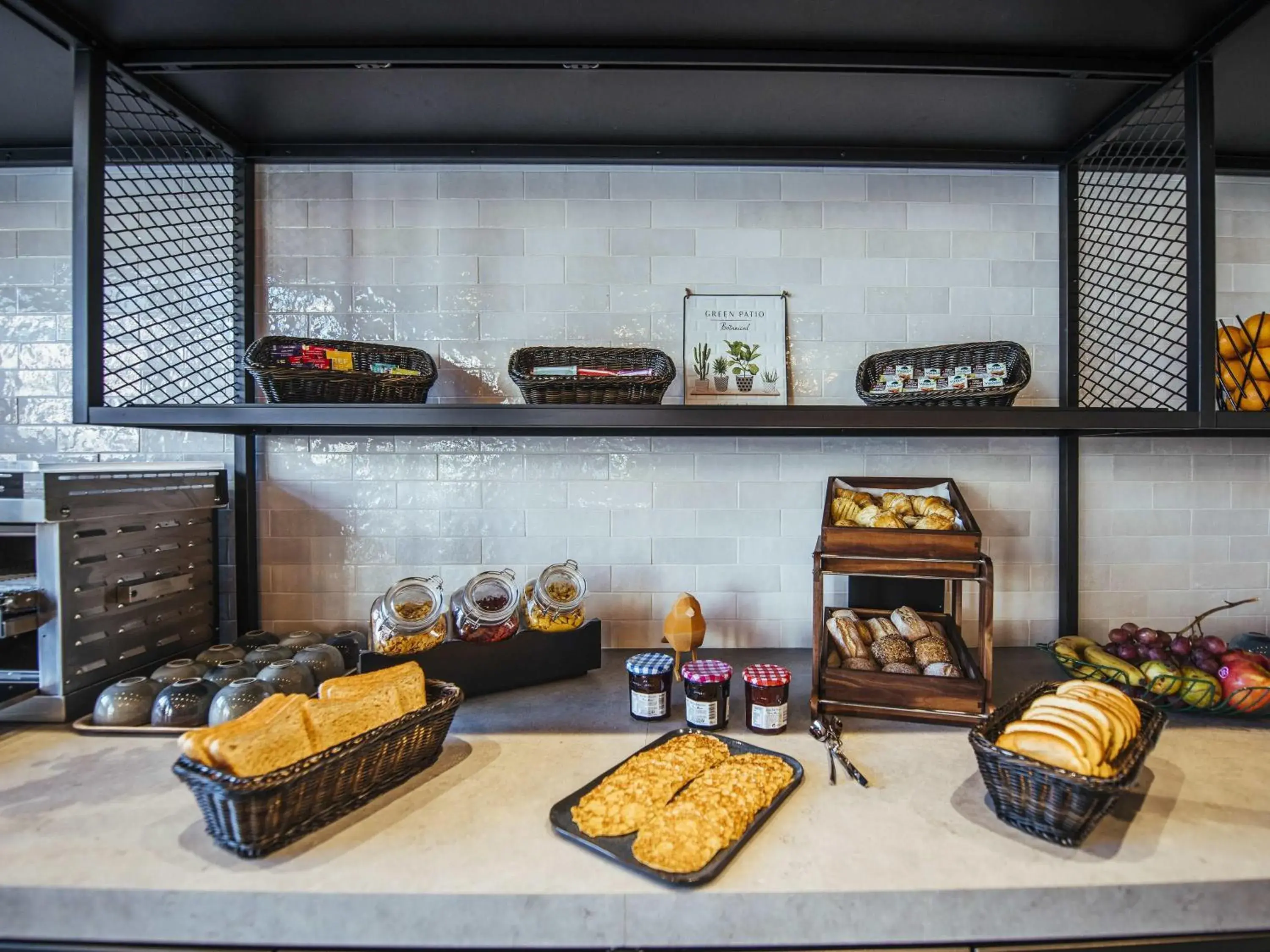 Breakfast in Ibis Styles Rouen Centre Rive Gauche Breakfast in Ibis Styles Rouen Centre Rive Gauche