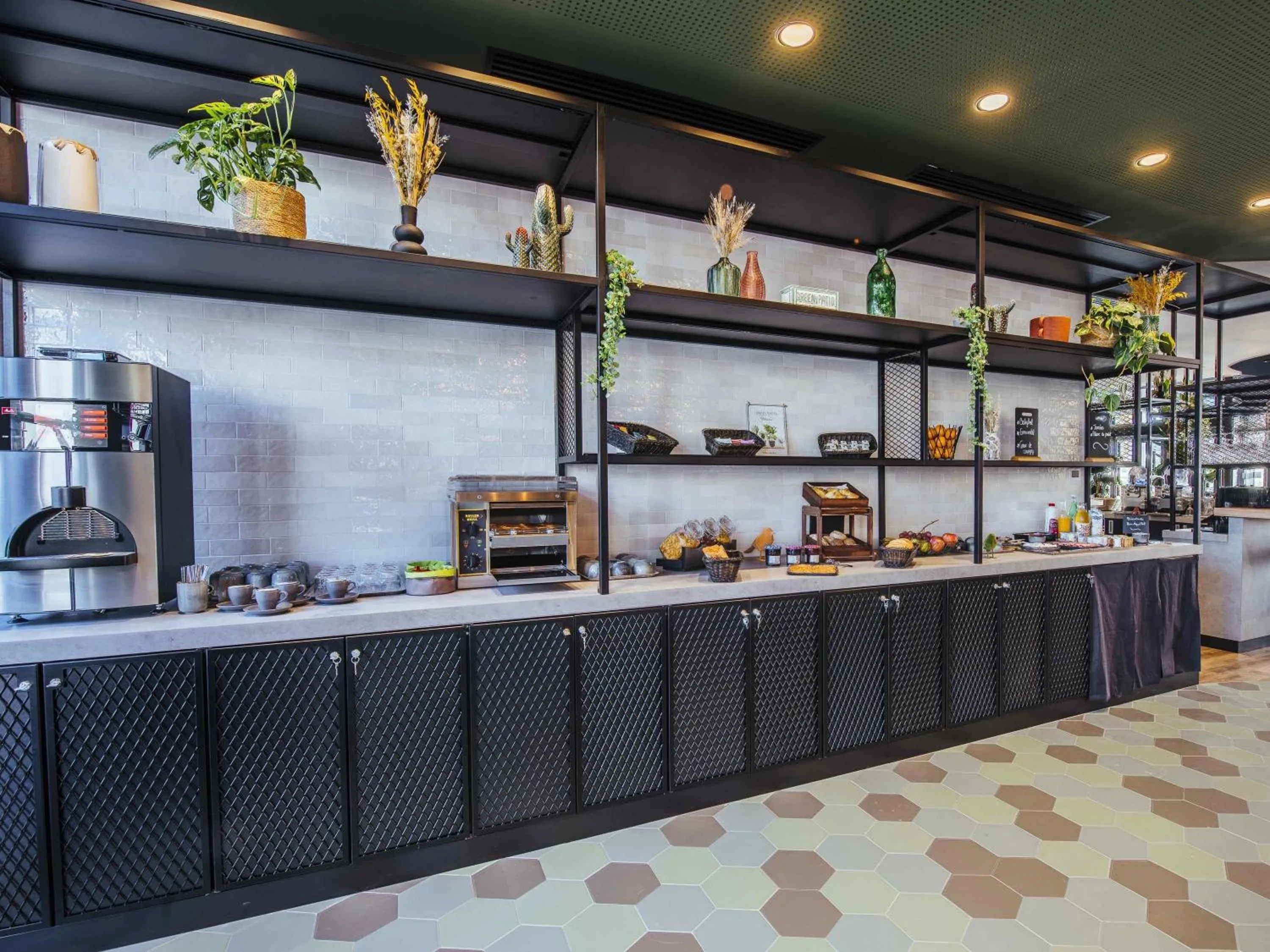 Breakfast in Ibis Styles Rouen Centre Rive Gauche