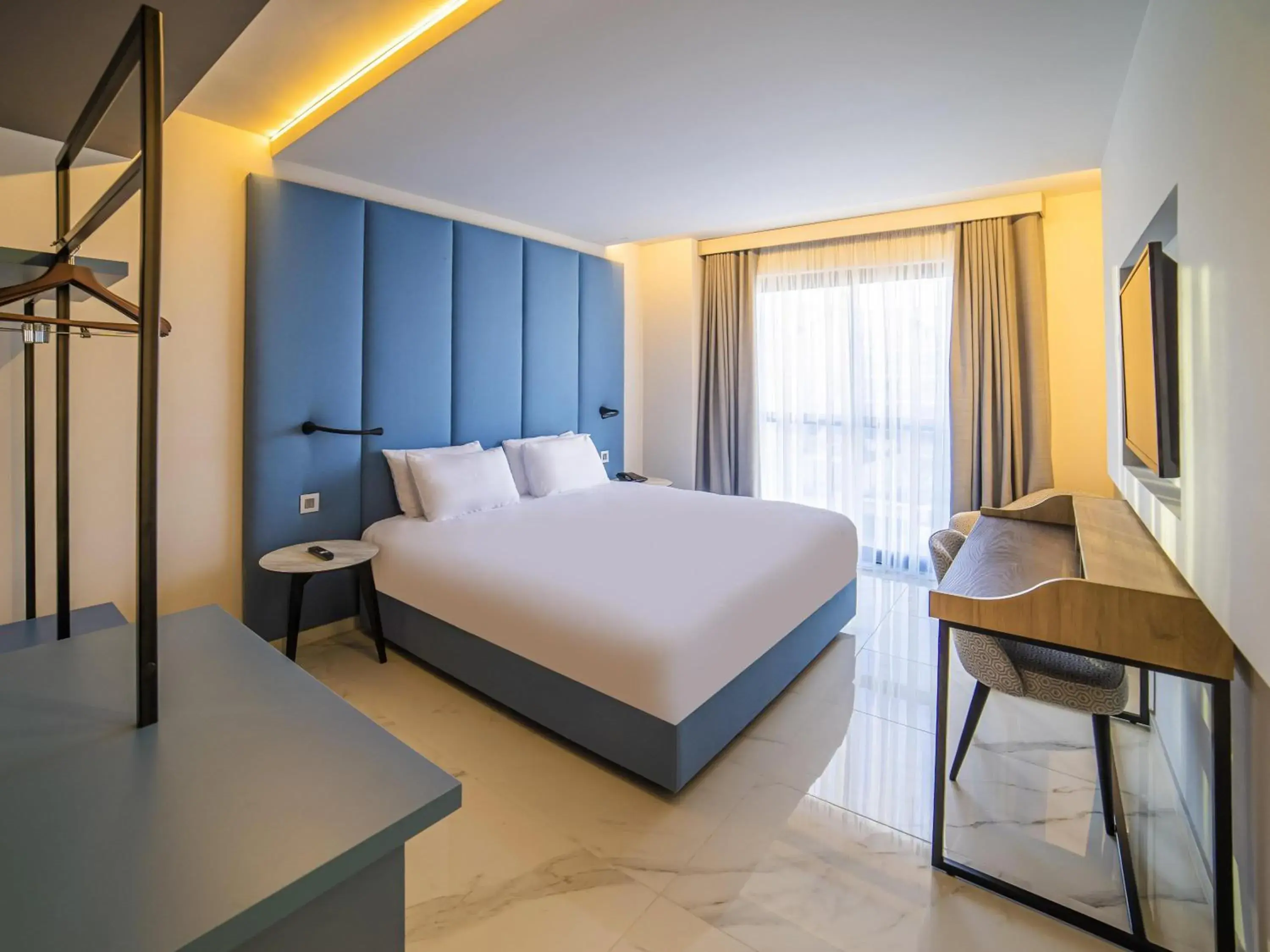 Bedroom, Bed in Mercure St. Julian's Malta Bedroom, Bed in Mercure St. Julian's Malta