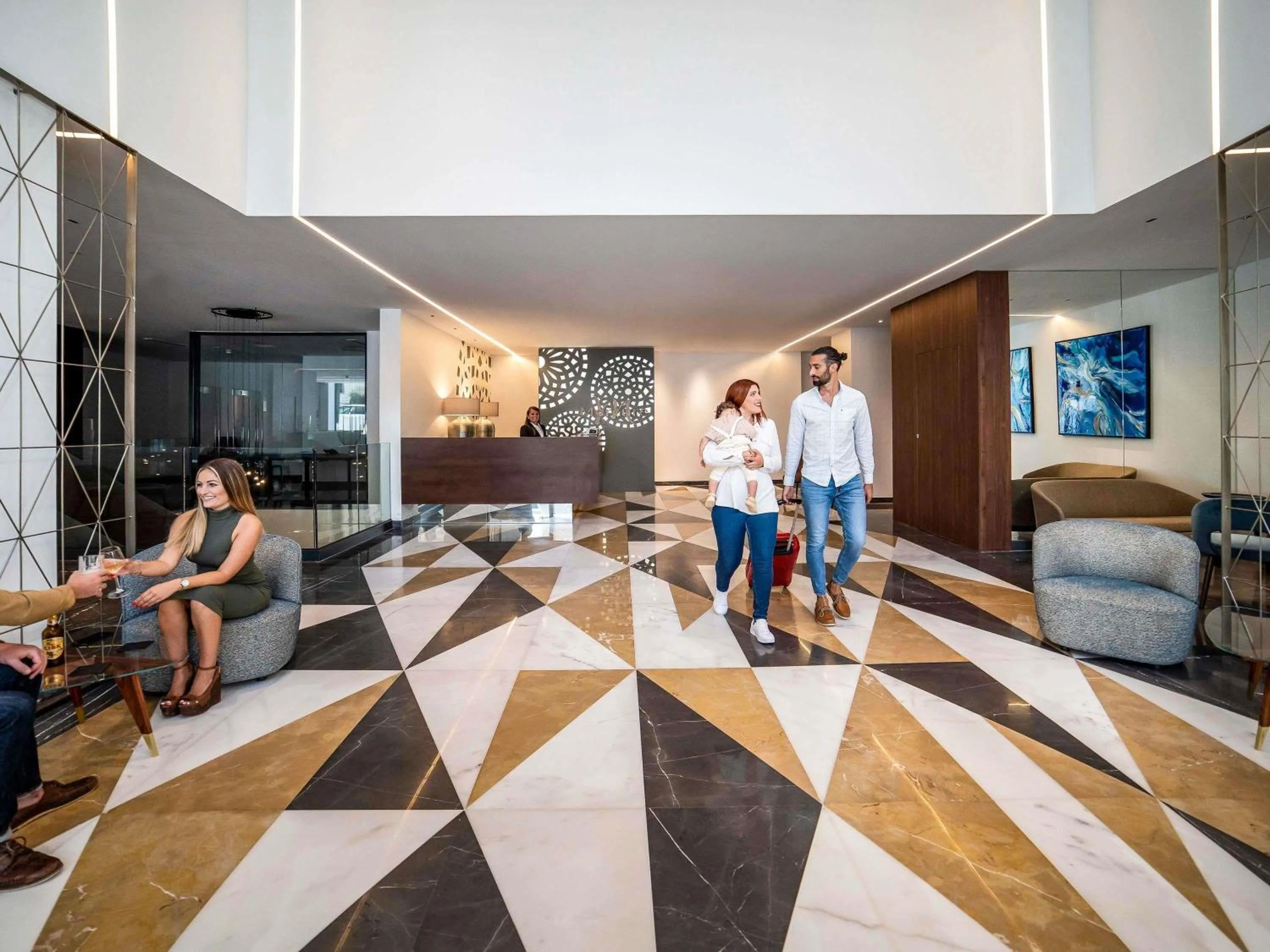 Property building, Bed in Mercure St. Julian's Malta