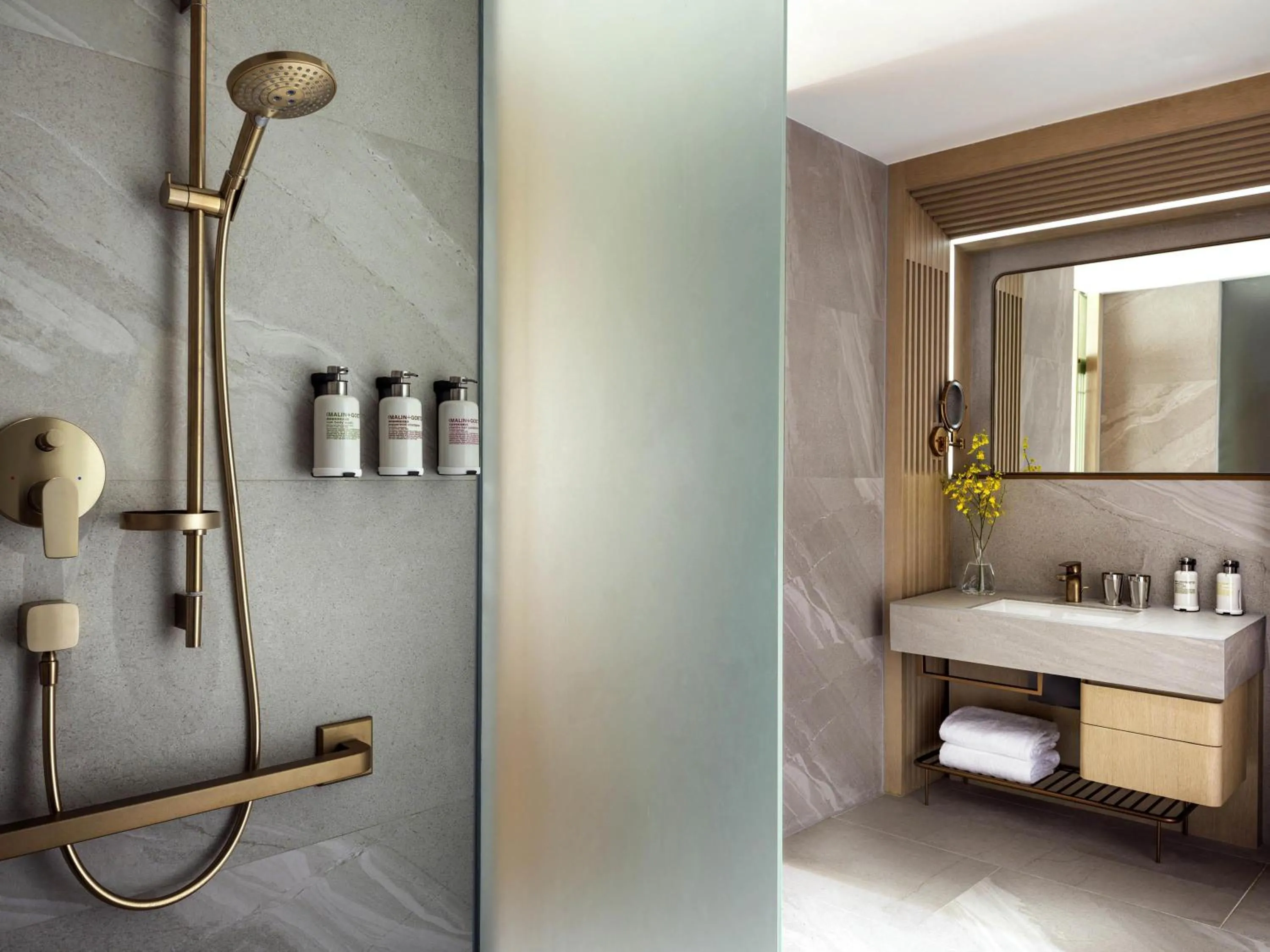 Bedroom in The Silveri Hotel Hong Kong - MGallery Collection