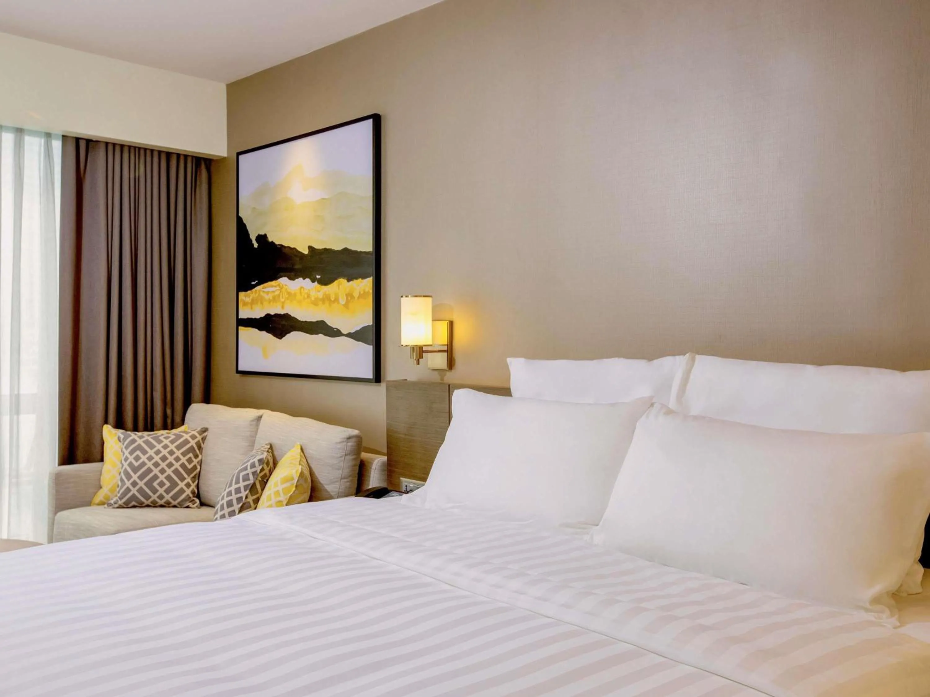 Bedroom, Bed in Novotel Suites Manila at Acqua