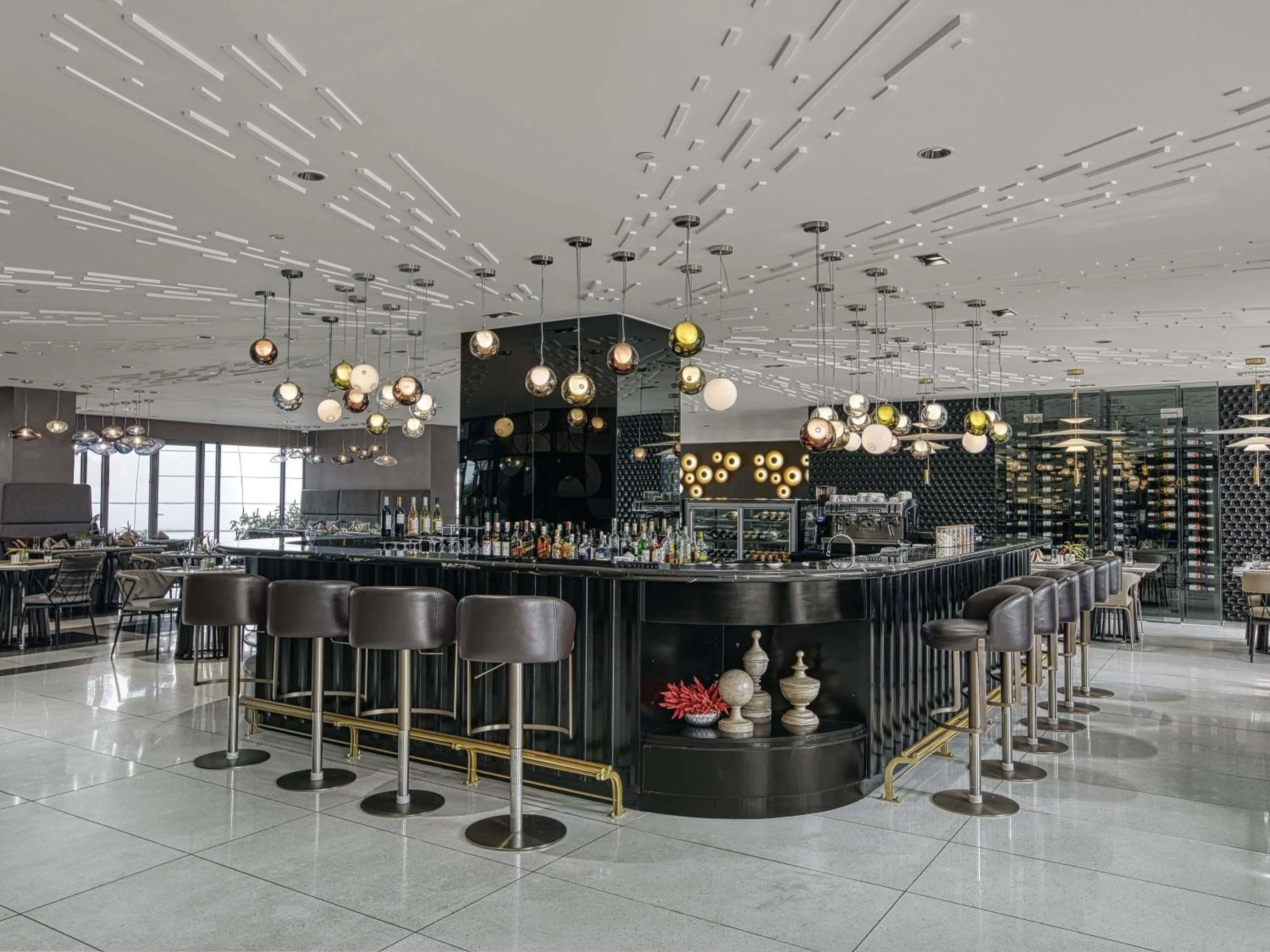 Restaurant/places to eat in Novotel Suites Manila at Acqua