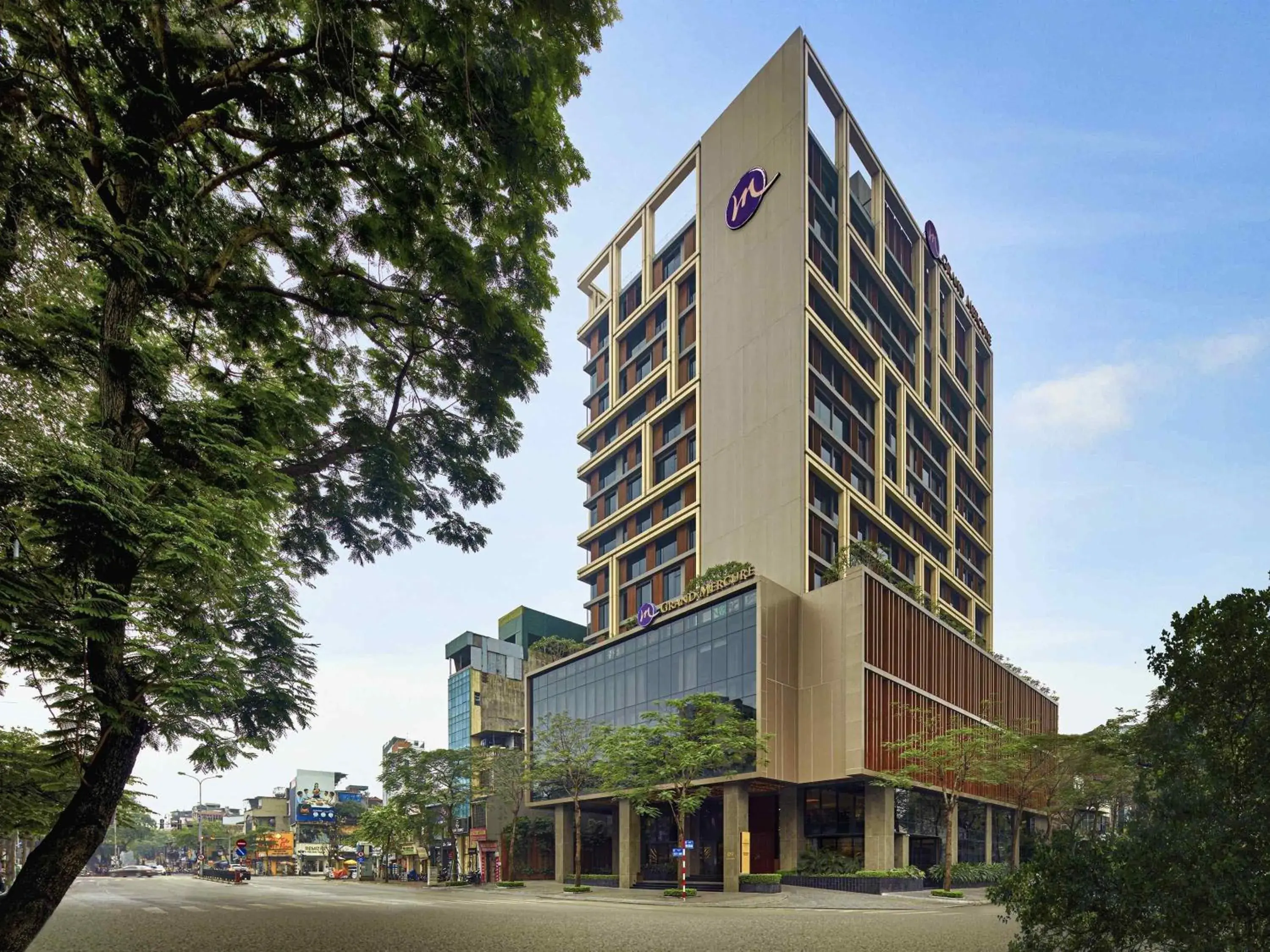 Property building in Grand Mercure Hanoi Property building in Grand Mercure Hanoi