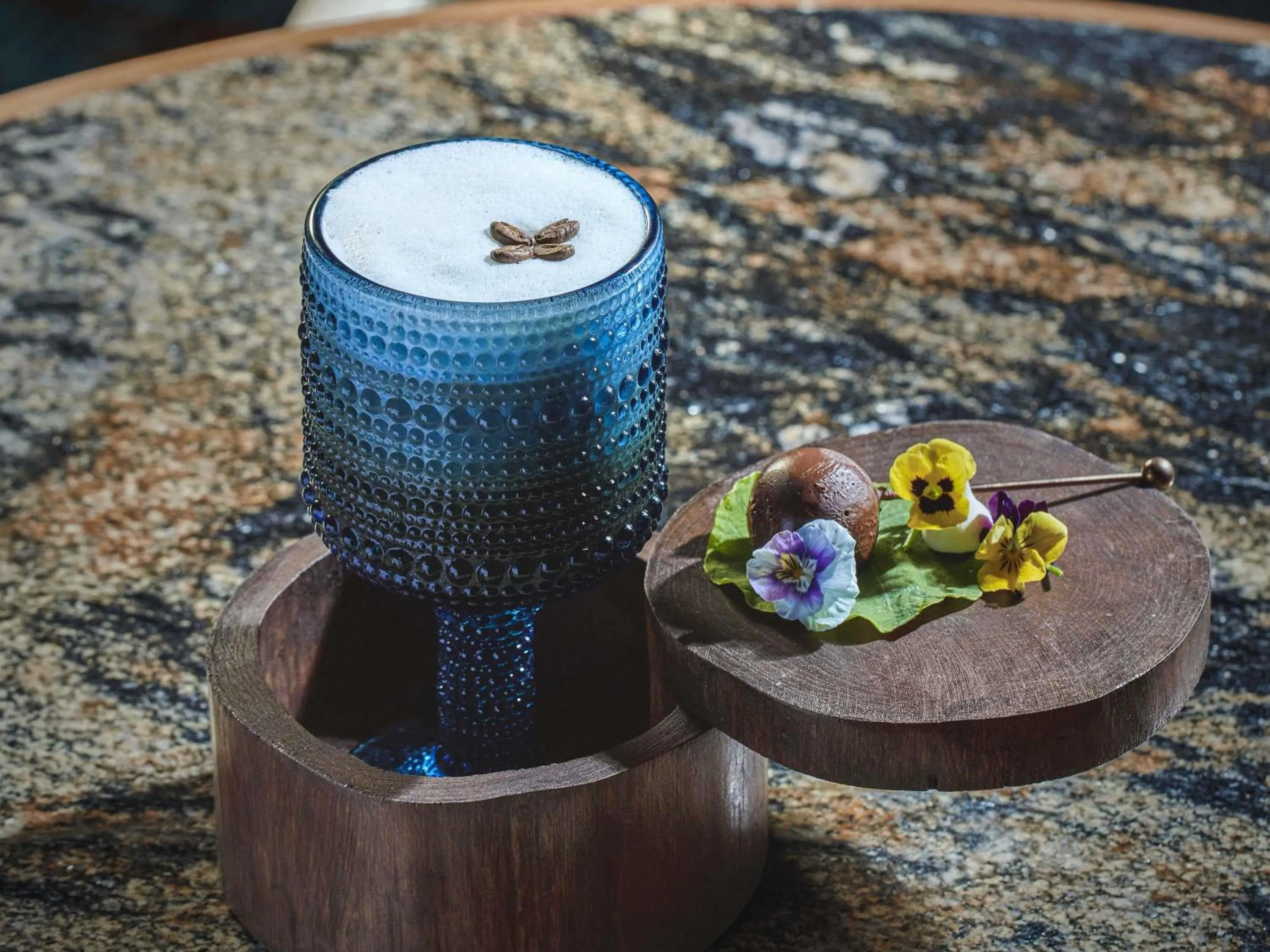 Lounge or bar in Grand Mercure Hanoi