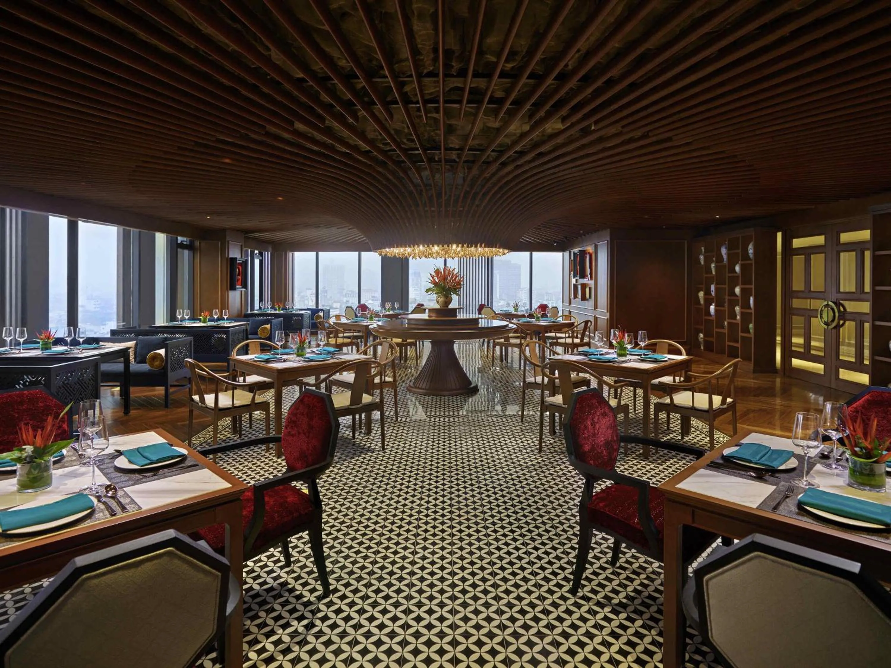 Restaurant/places to eat in Grand Mercure Hanoi