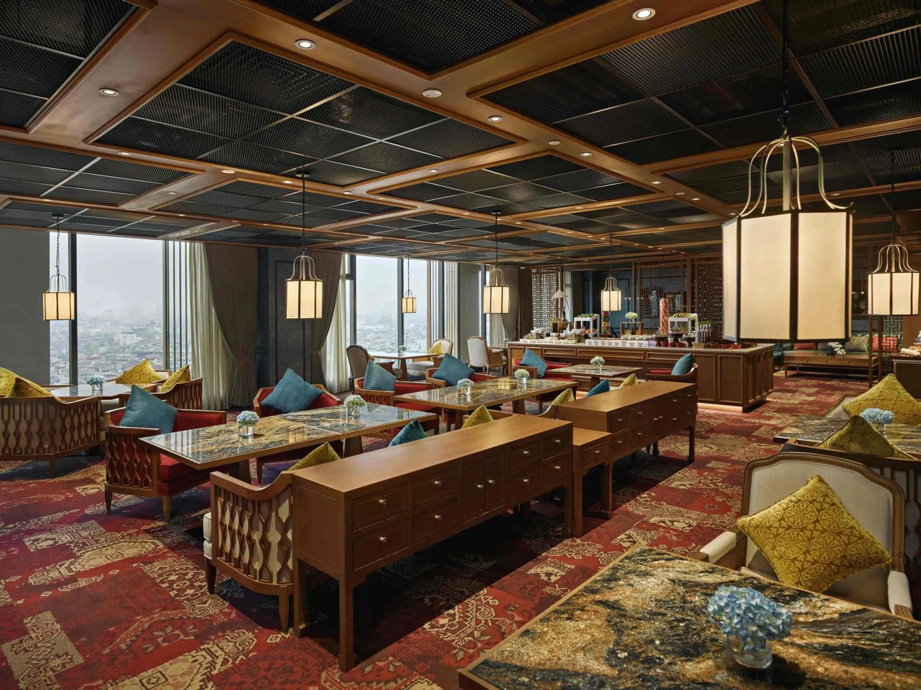 Restaurant/places to eat in Grand Mercure Hanoi