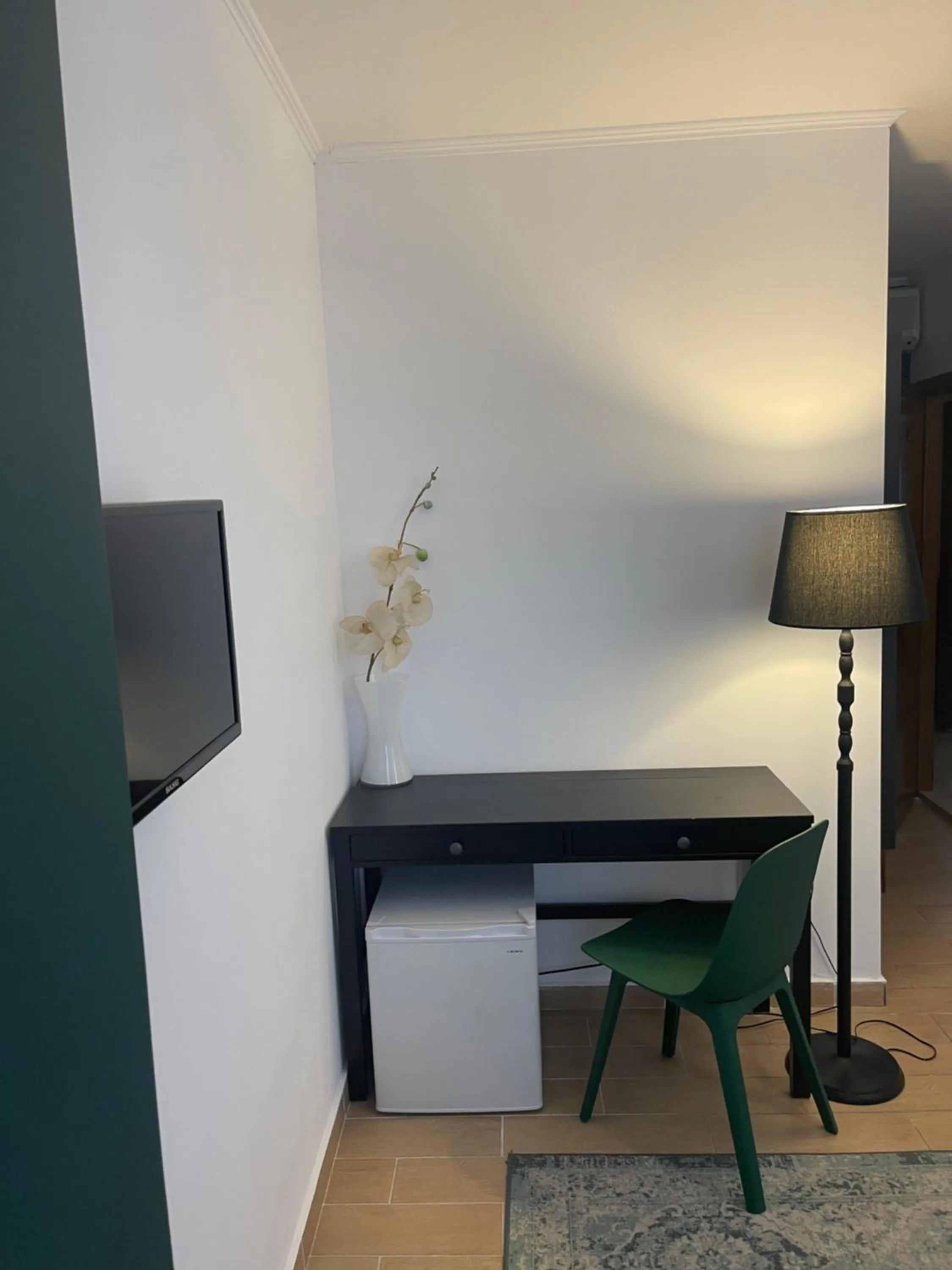 hair dresser in Hotel Art