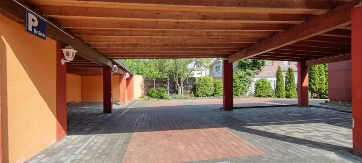 Property building in Hotel Restaurant Mathildenhof Property building in Hotel Restaurant Mathildenhof