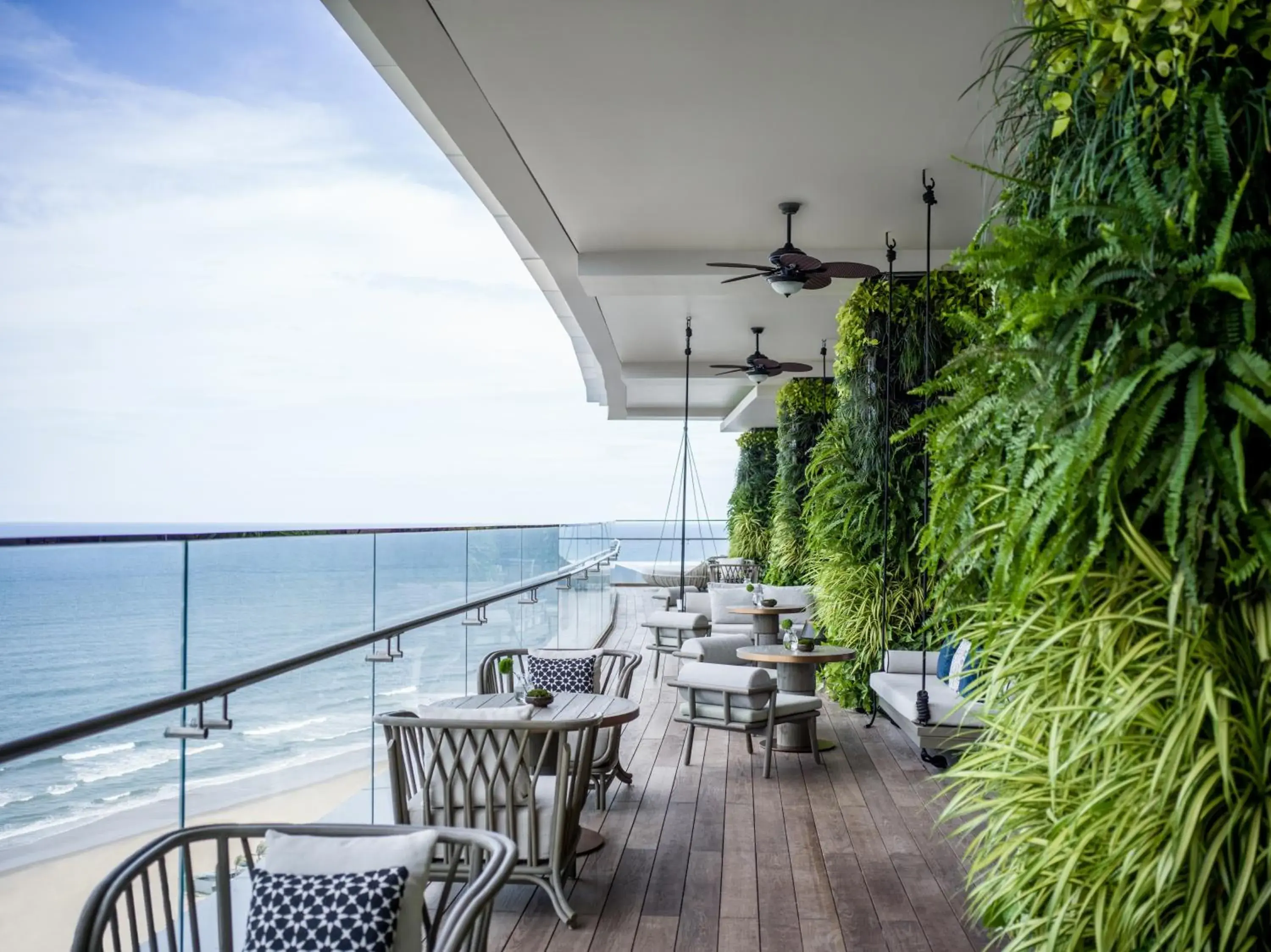 Restaurant/places to eat in Hoiana Hotel & Suites Restaurant/places to eat in Hoiana Hotel & Suites