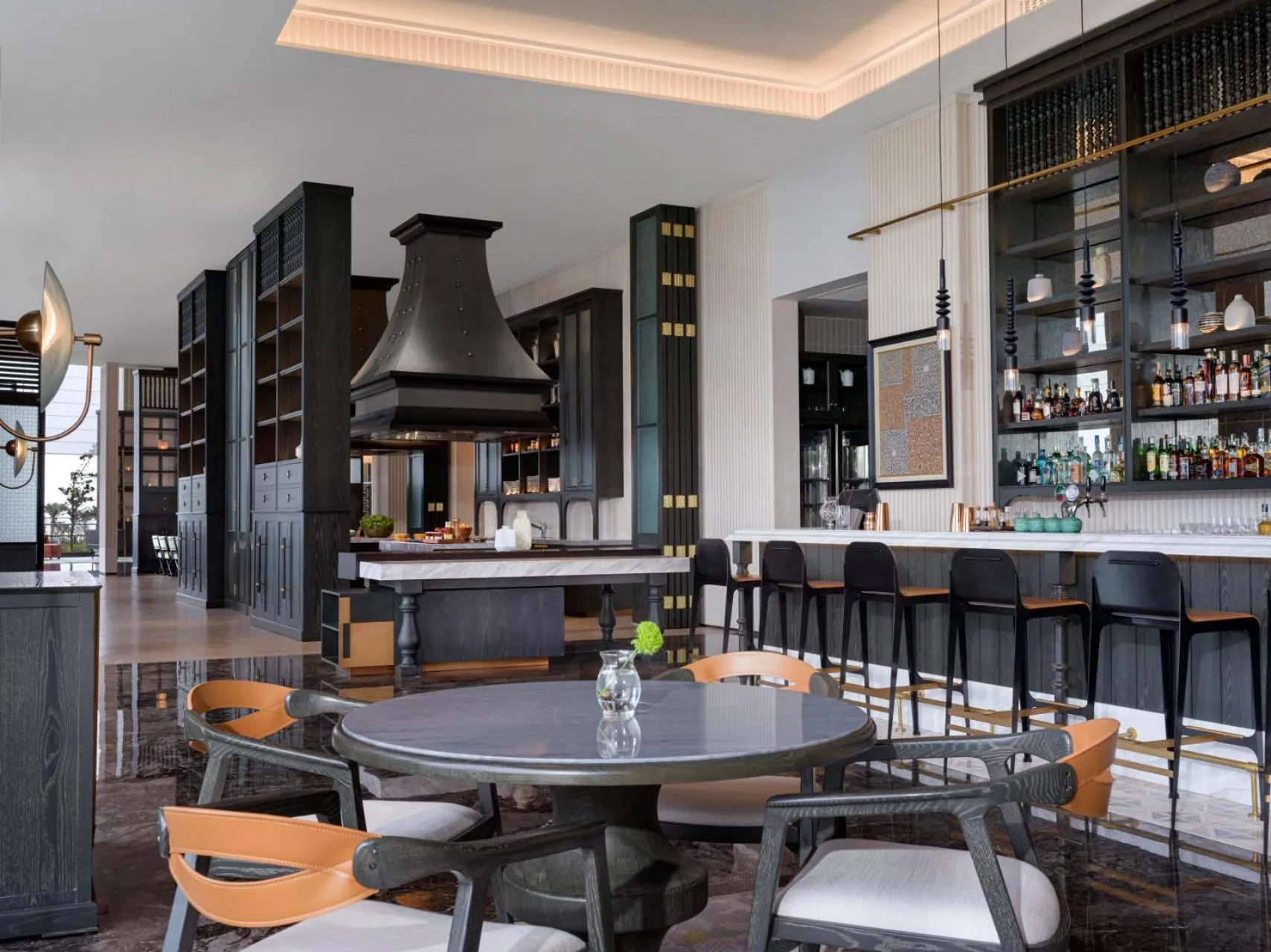 Restaurant/places to eat in Hoiana Hotel & Suites