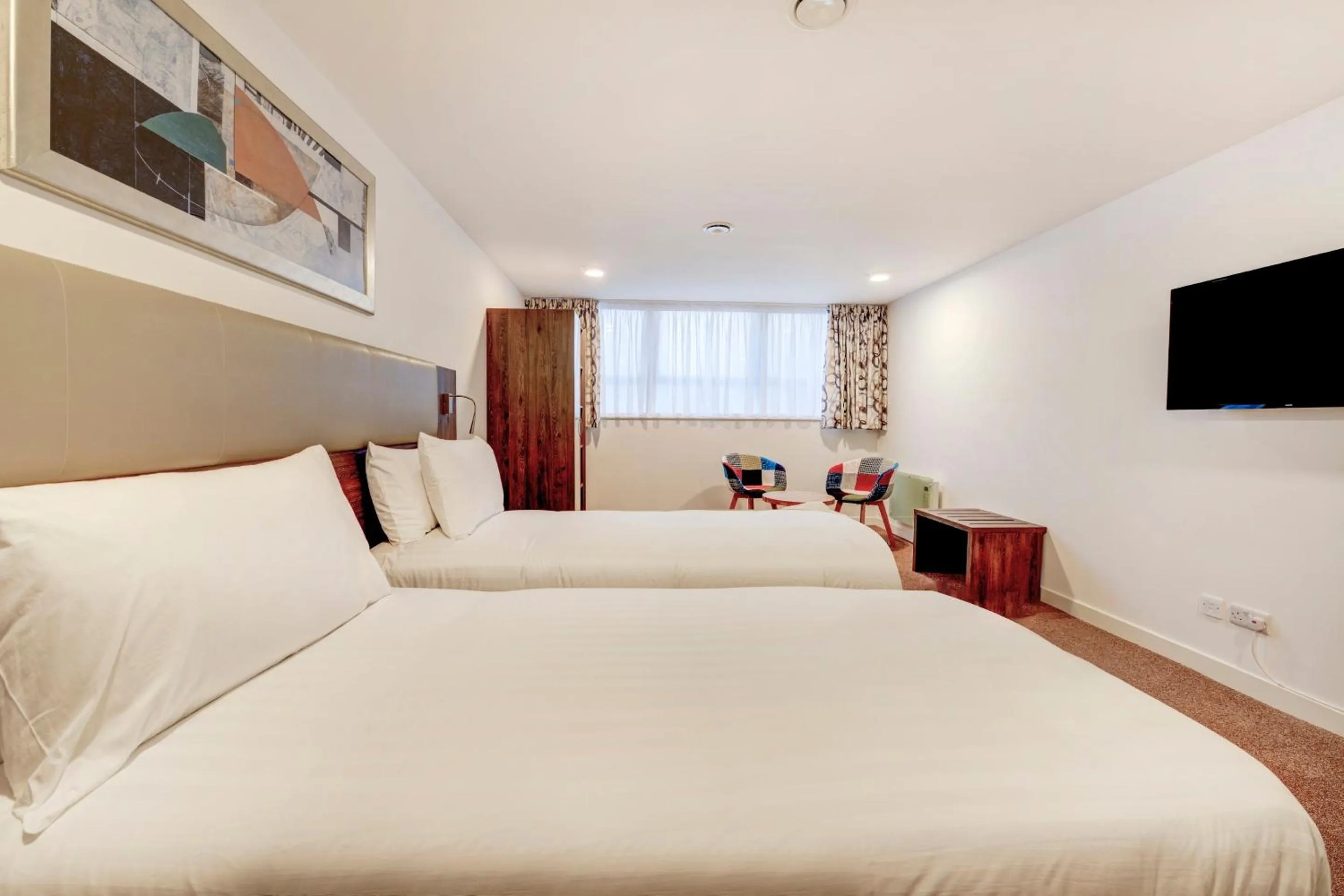 Bedroom, Bed in OYO Plymouth Central Hotel